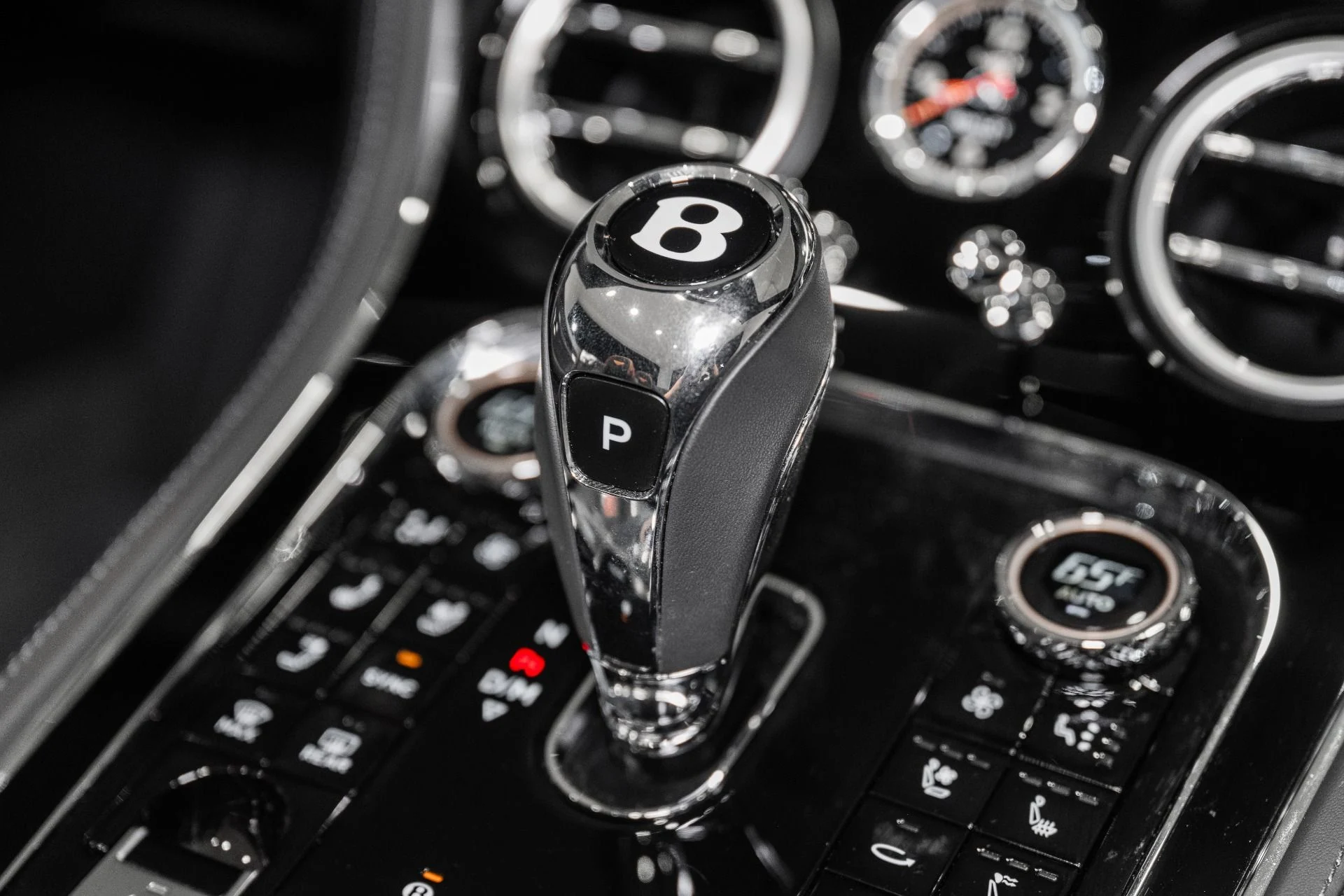 mph037_302091287_Used_2024_Bentley_Continental_GT_V8_1787756974_f384db78fe