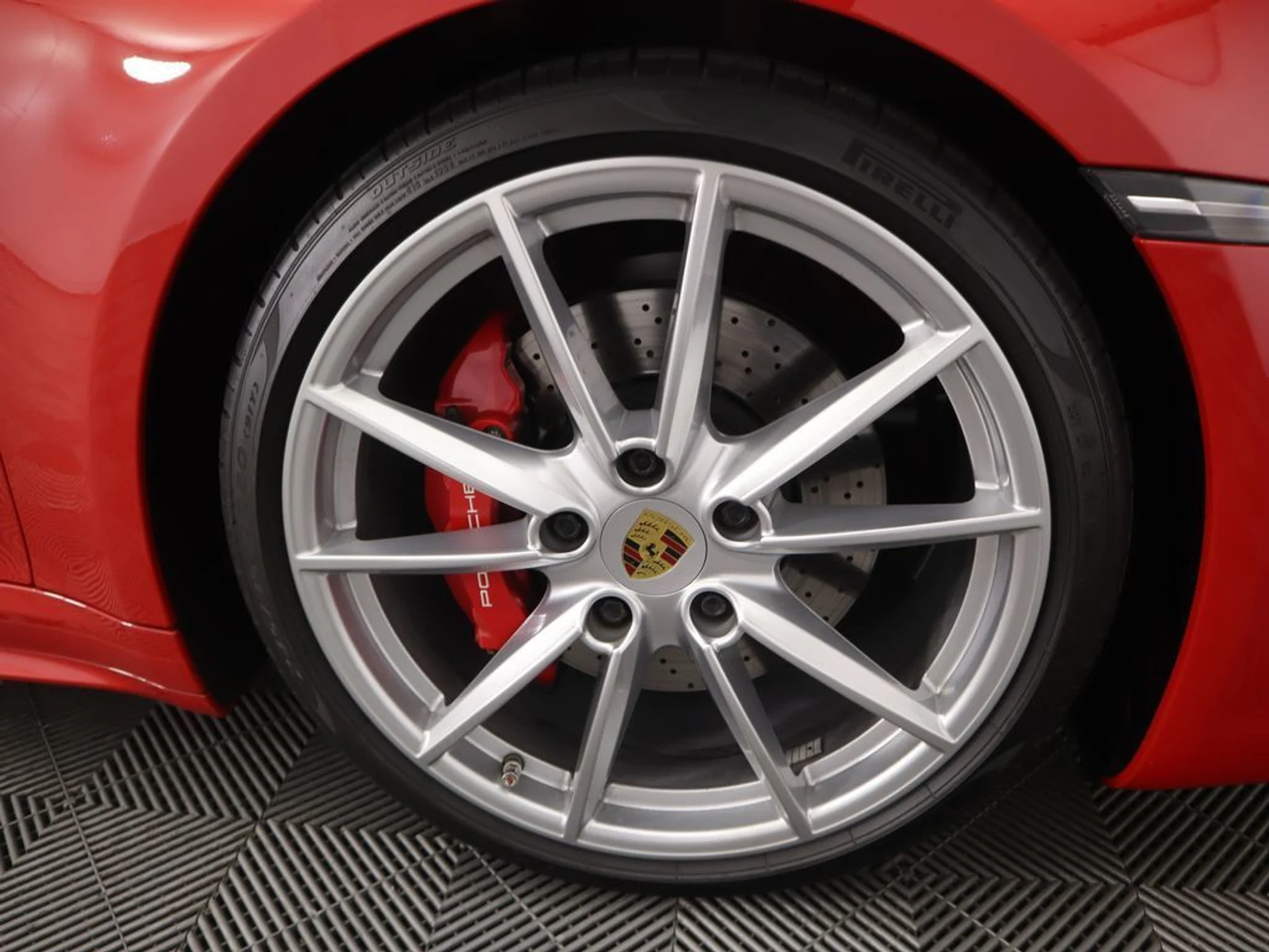 mph037_3034546956_used_2021_porsche_911_carrera4scabriolet_8119_22977692_38_1024_a73b62c350