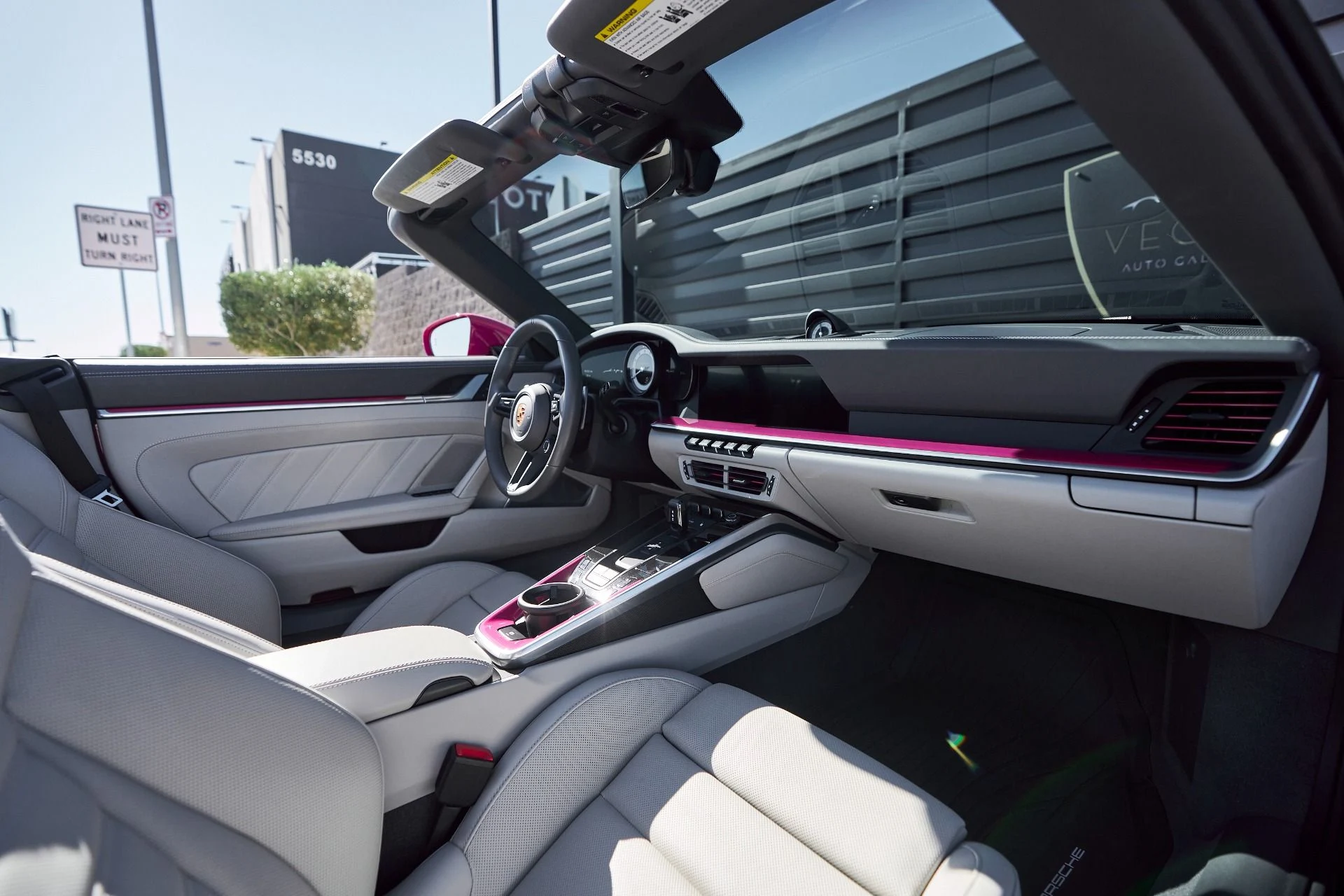 mph037_3035413111_Used_2023_Porsche_911_Turbo_1762568163_96dd2e96e7