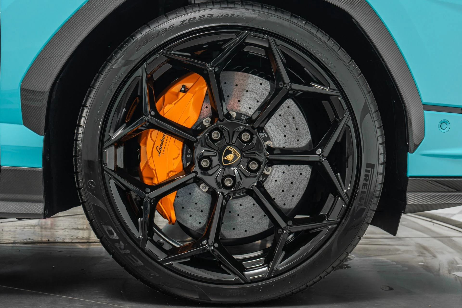 mph037_3054812740_Used_2024_Lamborghini_Urus_Performante_Ad_Pesonam_Color_Very_Low_Miles_1780696041_f3627d6d06