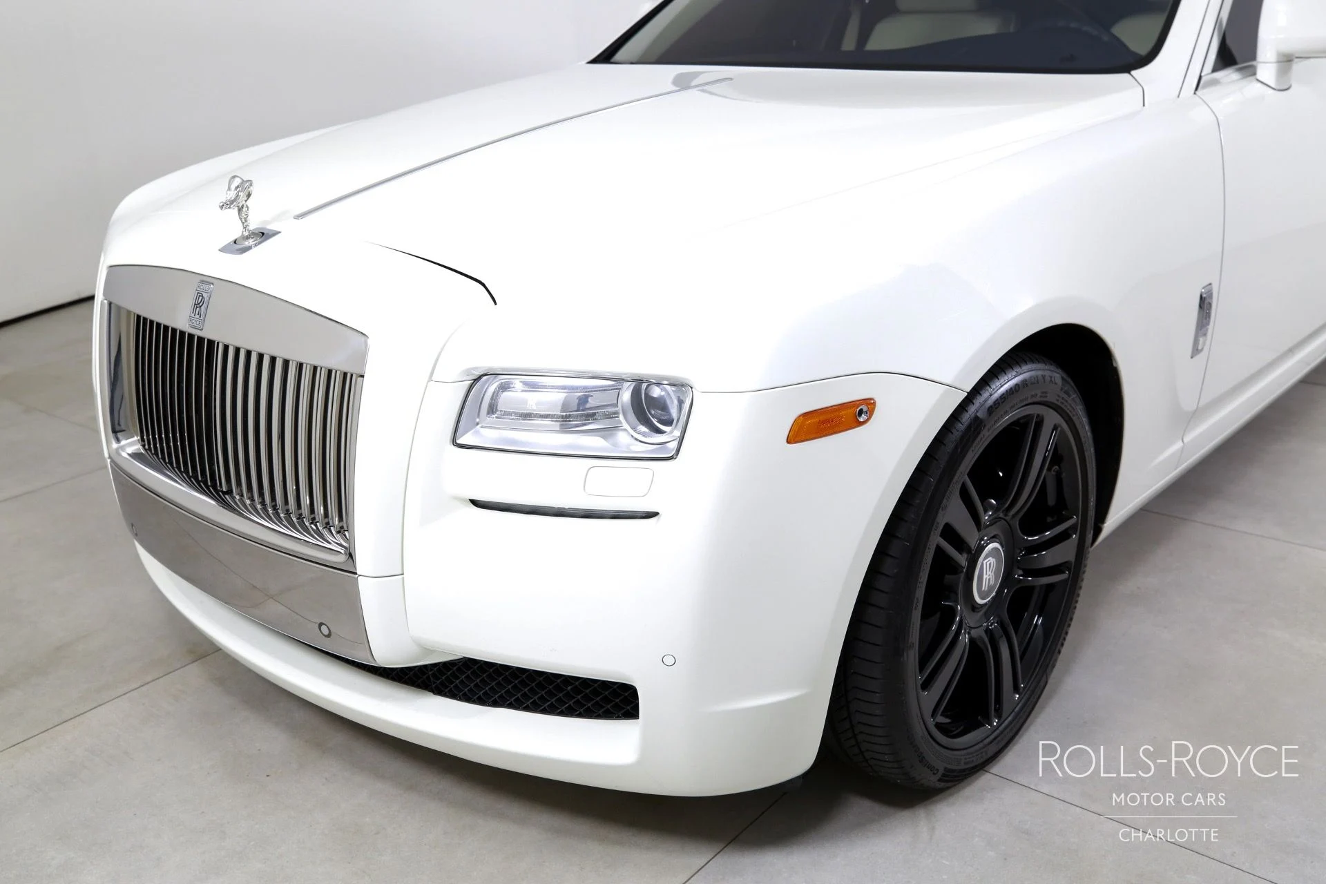 mph037_3056149439_Used_2012_Rolls_Royce_Ghost_1754583804_529e4d920c