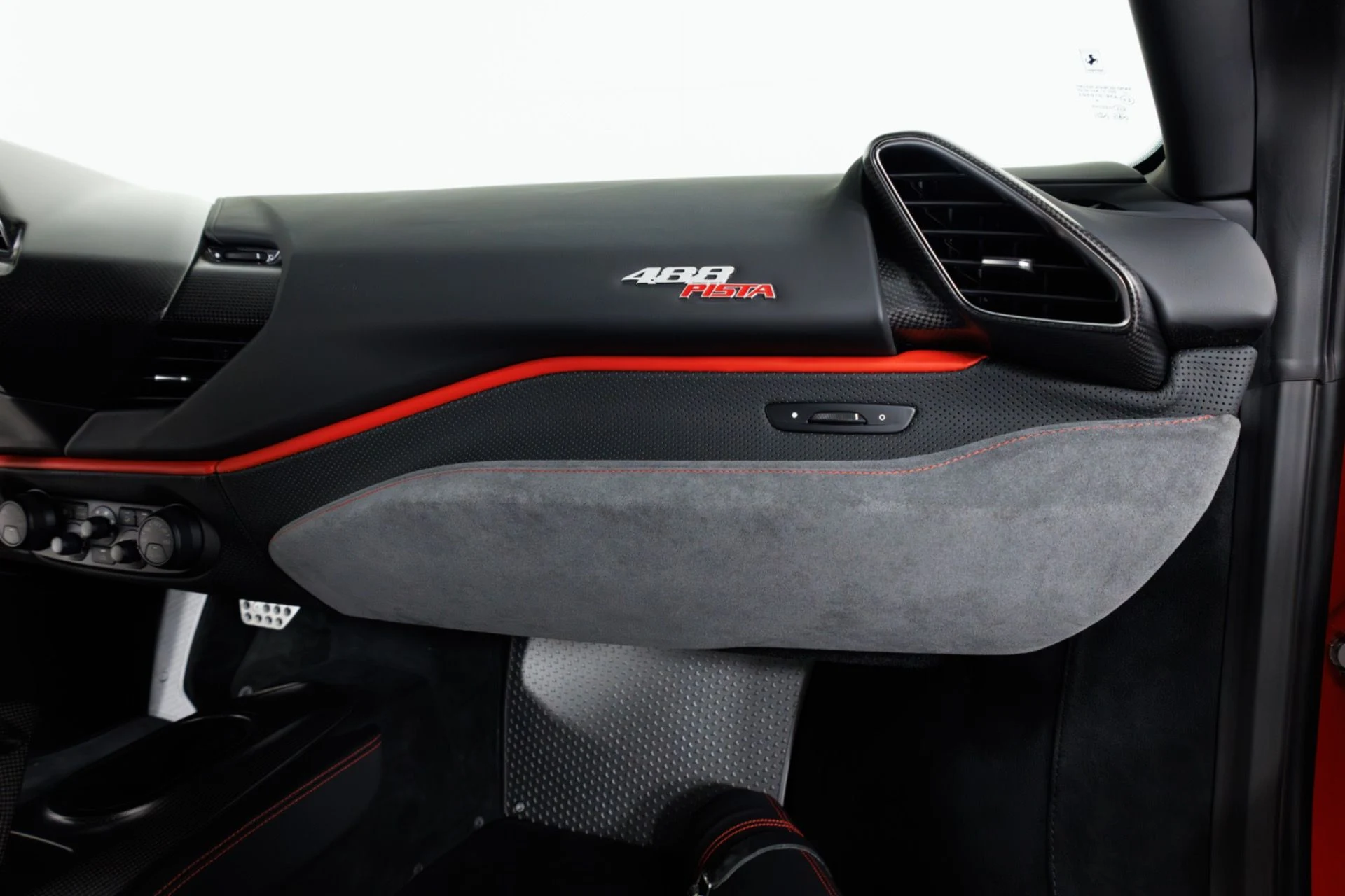 mph037_3067130783_Used_2019_Ferrari_488_Pista_1772733819_601c602a67