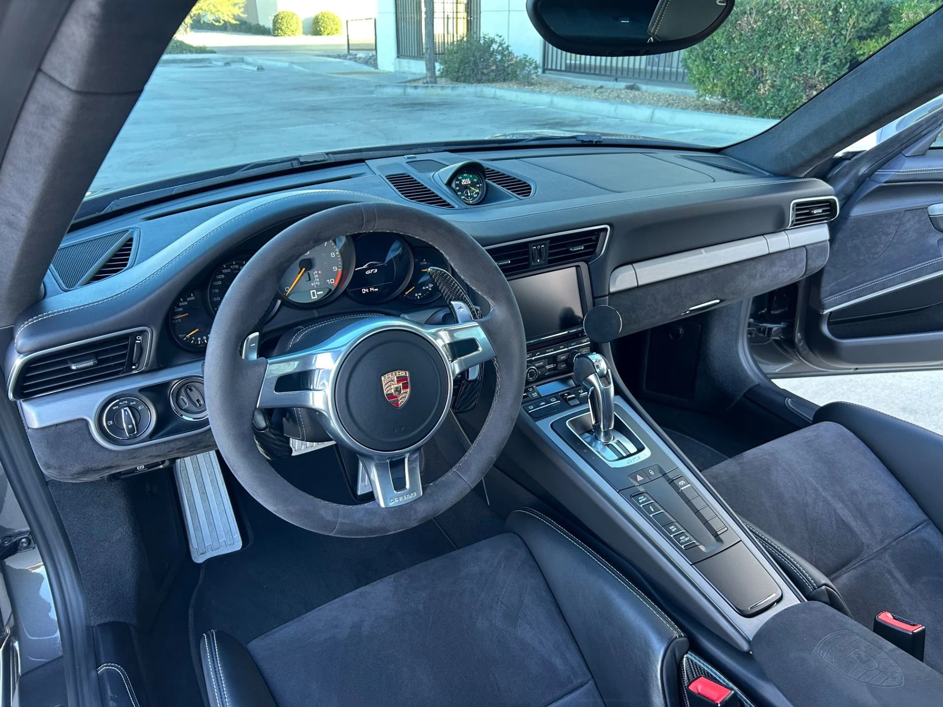 mph037_3070067112_Used_2015_Porsche_911_GT_3_1753126876_a1ca2e3713