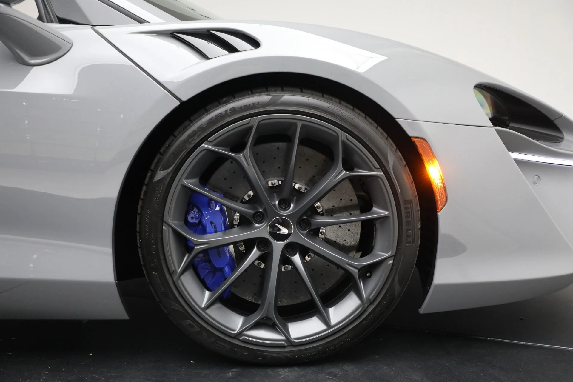 mph037_3071477775_Used_2023_Mc_Laren_Artura_9fd307ae24