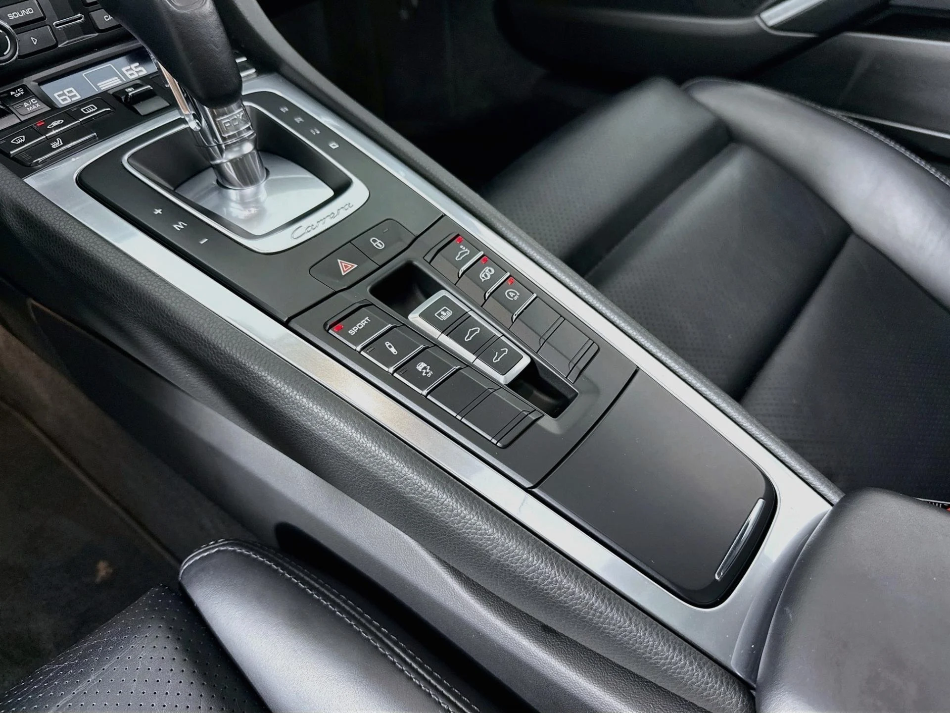 mph037_3080604567_Used_2016_Porsche_911_Carrera_Black_Edition_1791478371_34b7f4c3dc