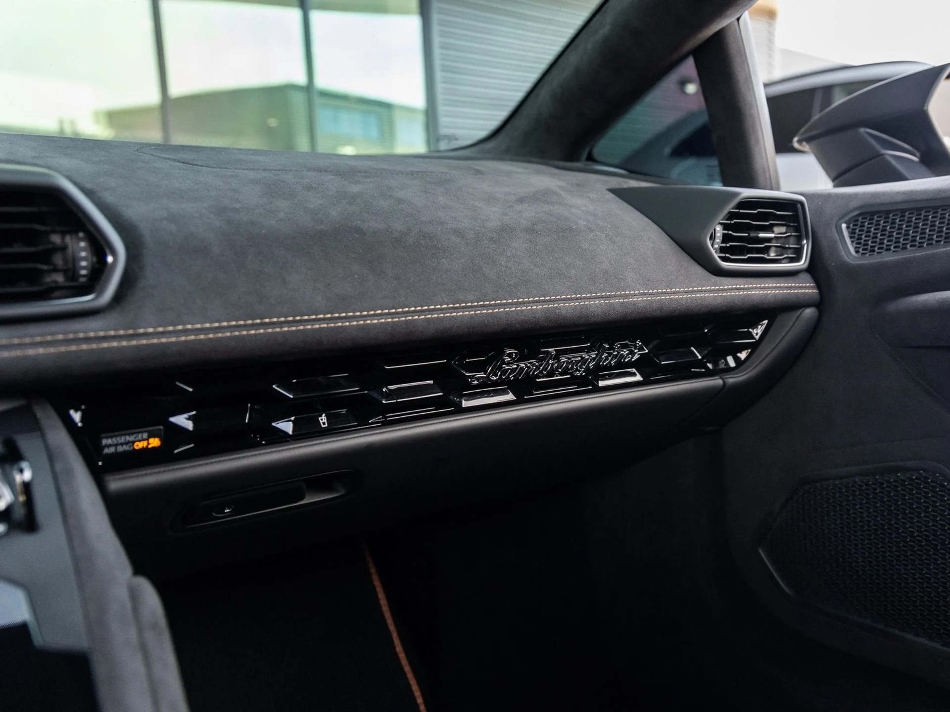 mph037_3083793726_38_7d0fb5c434