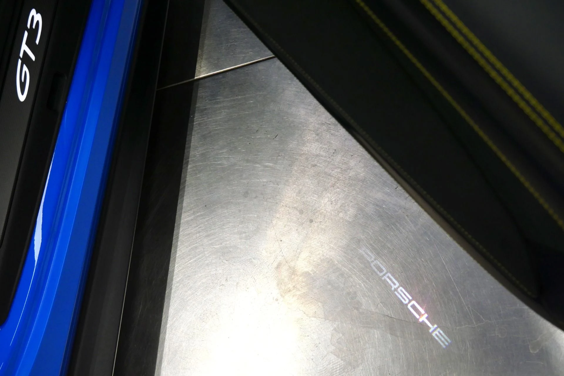 mph037_3100433366_Used_2022_Porsche_911_GT_3_Full_Matte_PPF_Carbon_Roof_and_Mirrors_Yellow_Deviating_Stitching_1760037912_06825b9d98