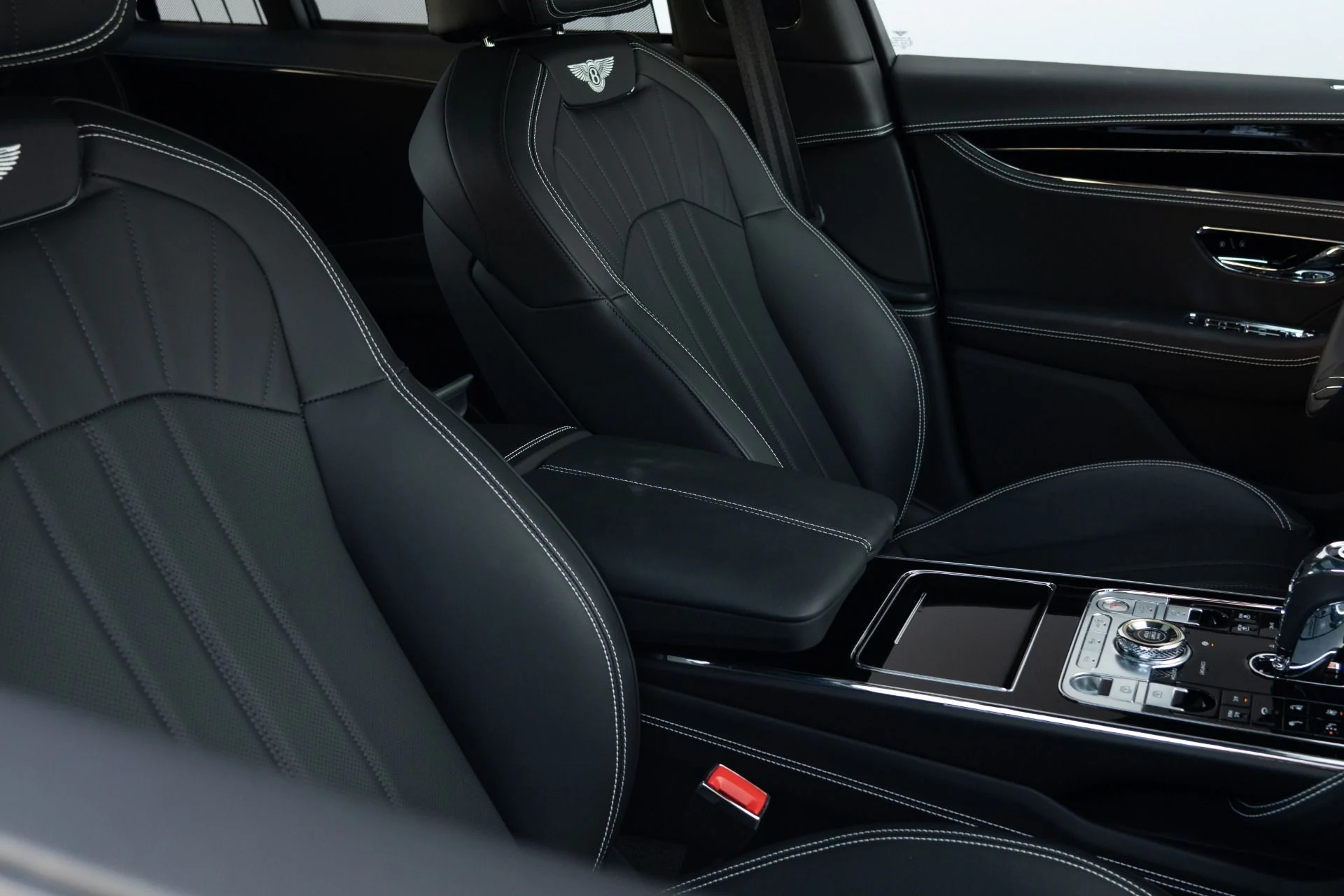 mph037_3108990027_Used_2024_Bentley_Flying_Spur_Edition_8_1757964631_8ffa7941dd