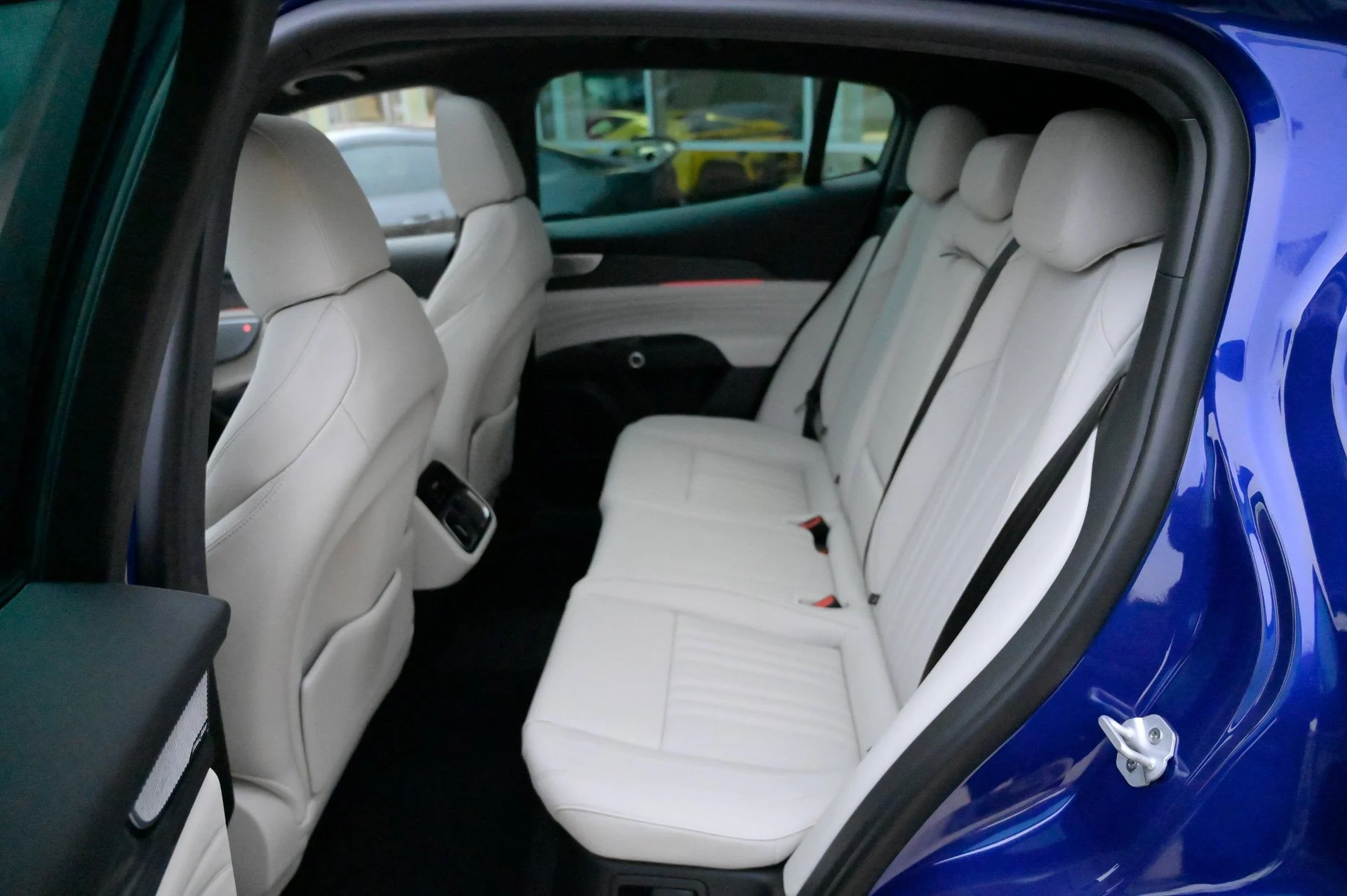 mph037_3114311968_02fe00d5768a423295eb558a6d44f0d3_f3ea70736c