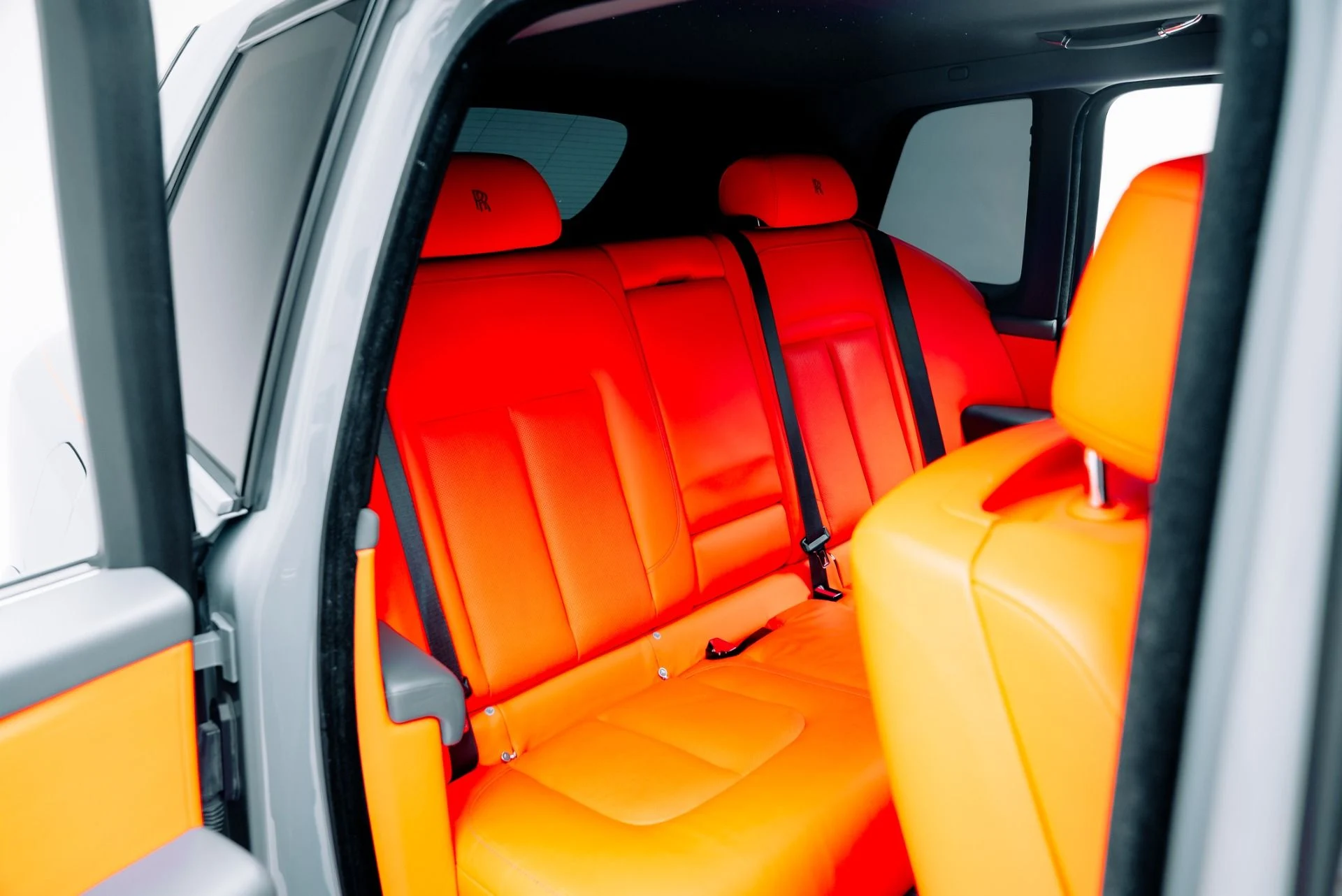 mph037_3143828993_Used_2020_Rolls_Royce_Cullinan_1764611754_6c22009eb9