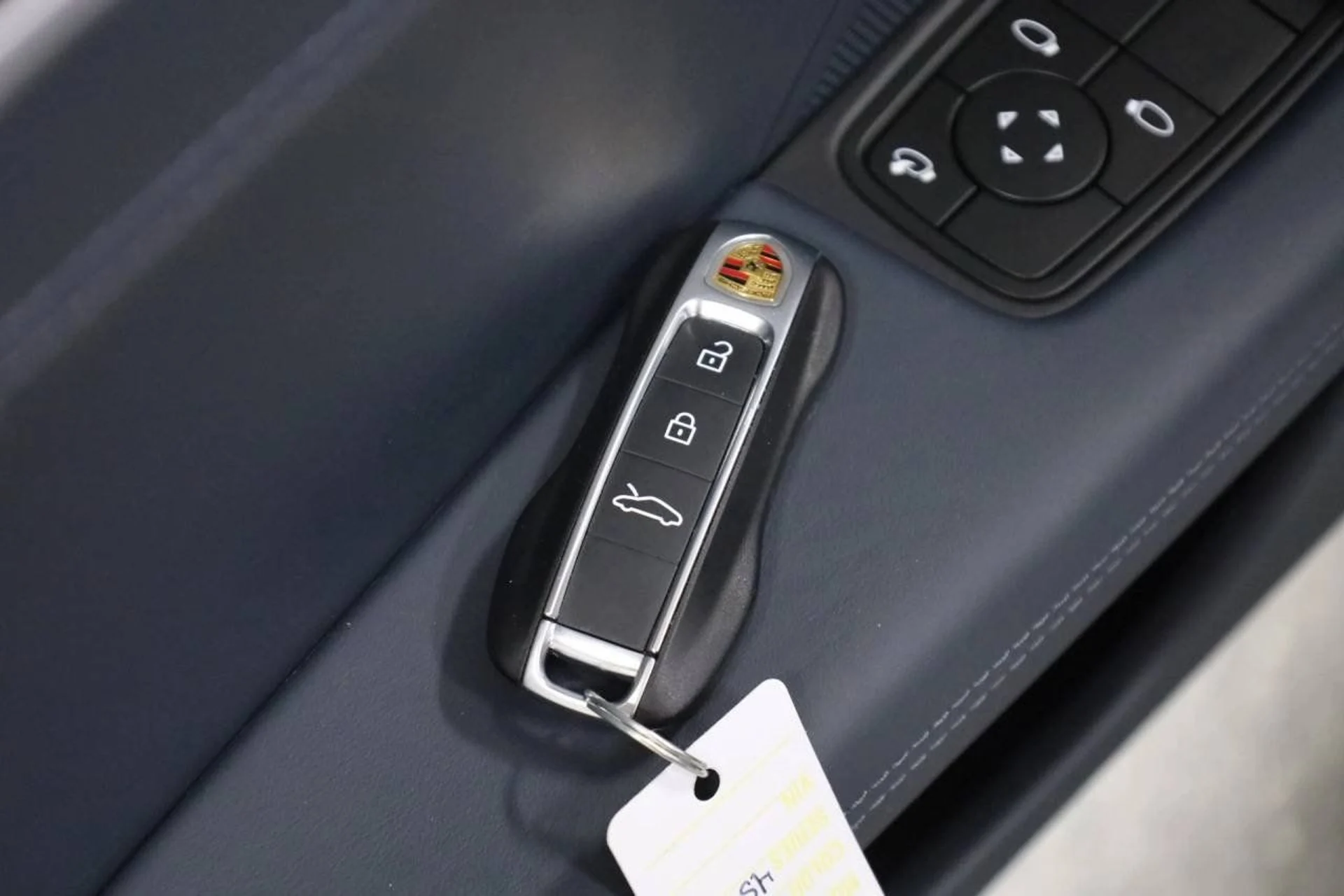 mph037_3158798449_4df111d059ef04029ecd55099ca90699_c772ac70c2