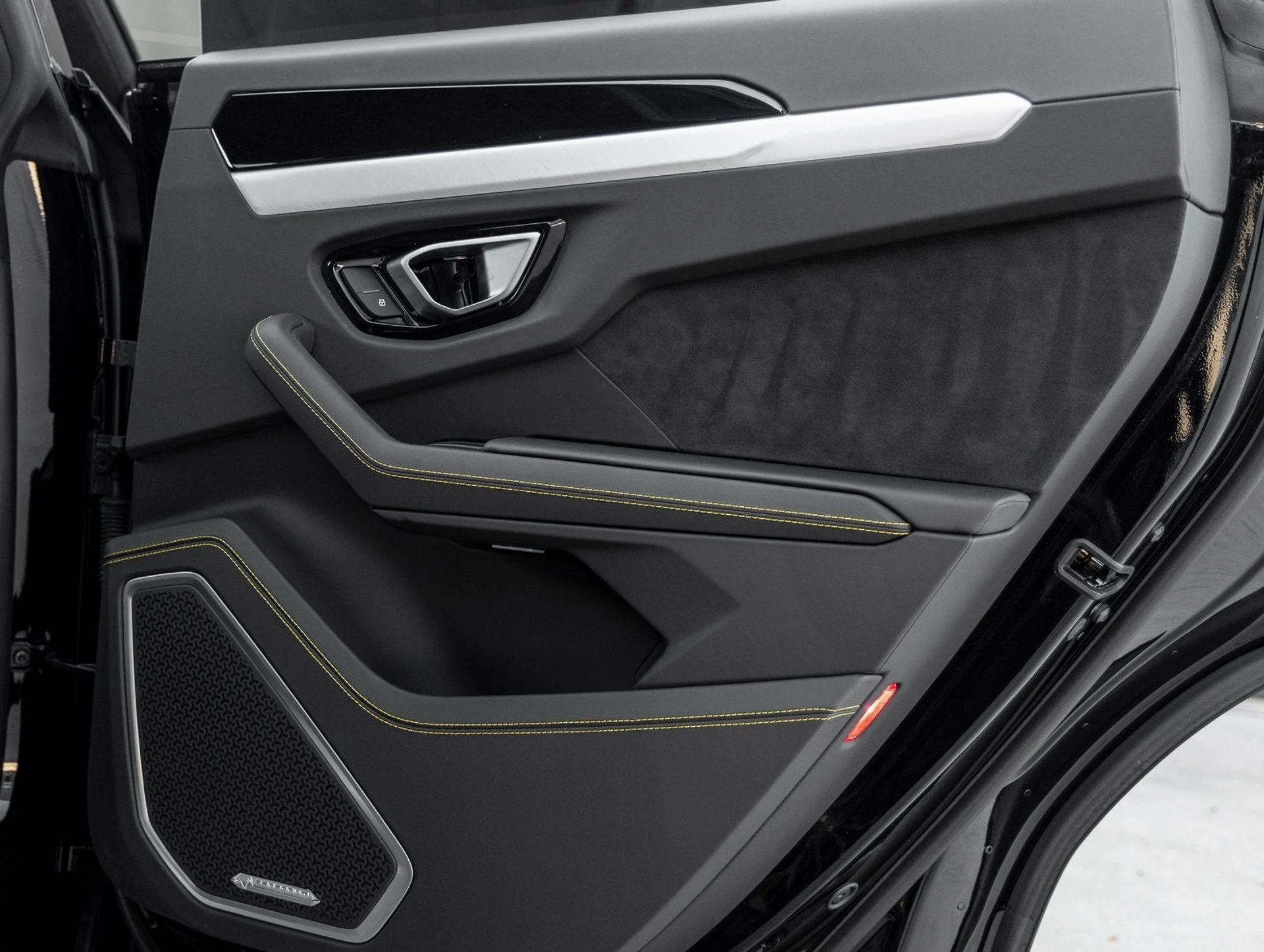 mph037_3172779538_38_359e1ee6da