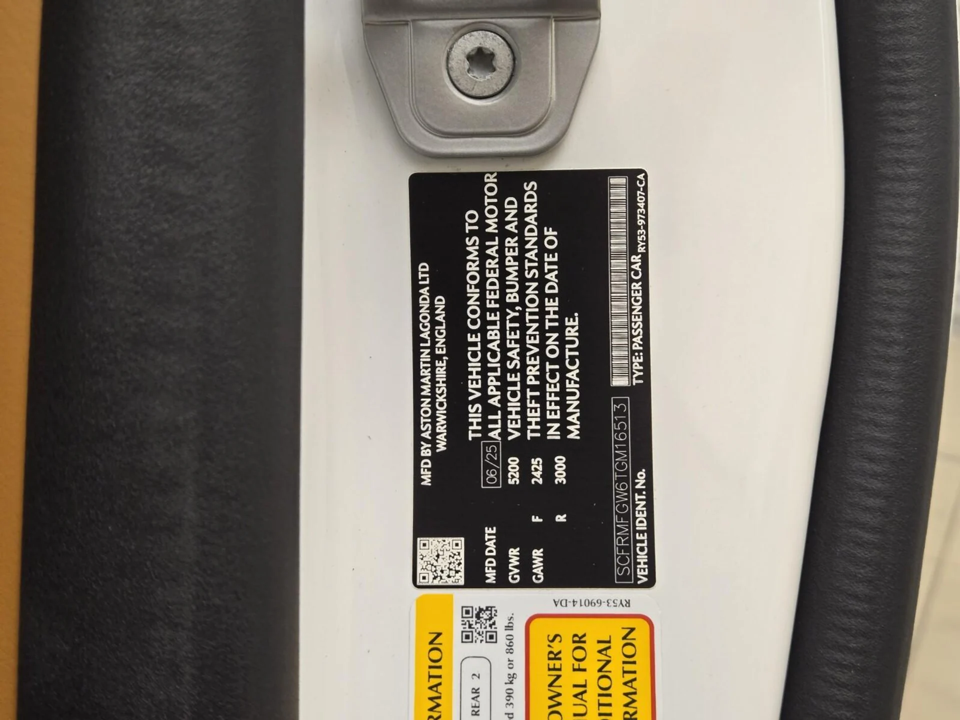 mph037_3178783508_New_2026_Aston_Martin_DB_12_Volante_1771740435_84e4974cd4