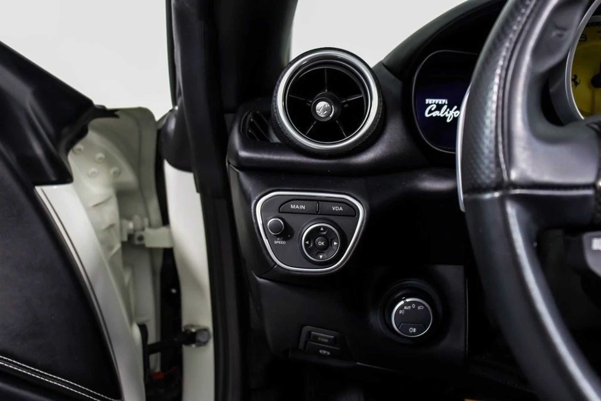 mph037_3192231441_b4654111c20cf78b7d67175020614f14x_c2d5872bb2