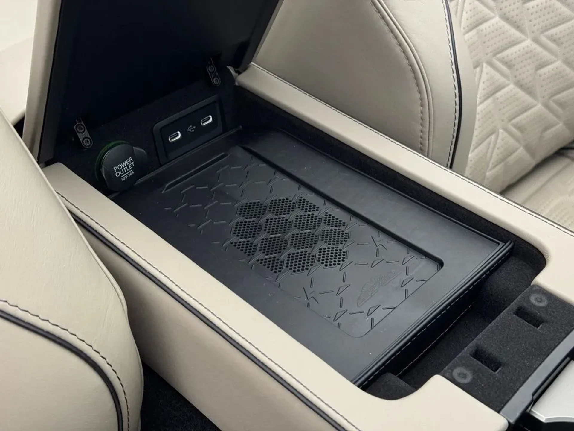 mph037_319226308_r1dng286y9lk3qcyvmltnt9xtybk_5ceb590cf2