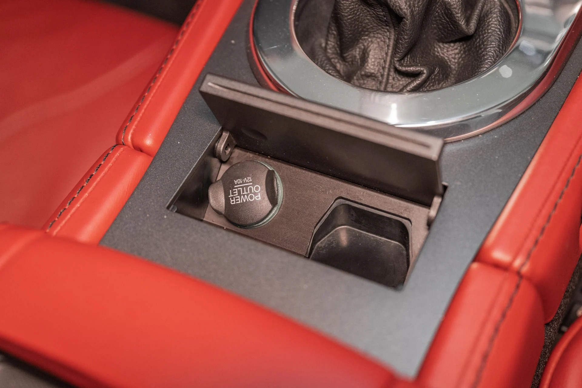 mph037_3202120677_Used_2011_Aston_Martin_V12_Vantage_1762183015_e3e7a0902b