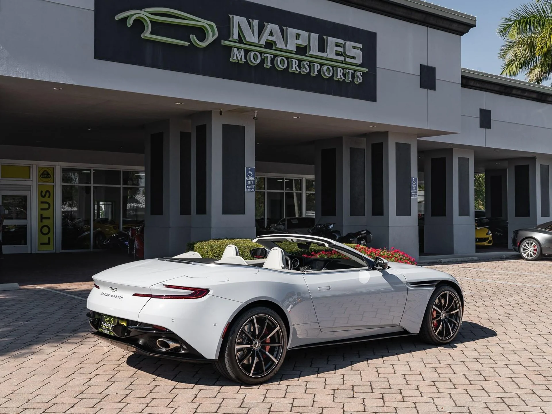 mph037_3217258948_Used_2022_Aston_Martin_DB_11_1767028115_b555070135