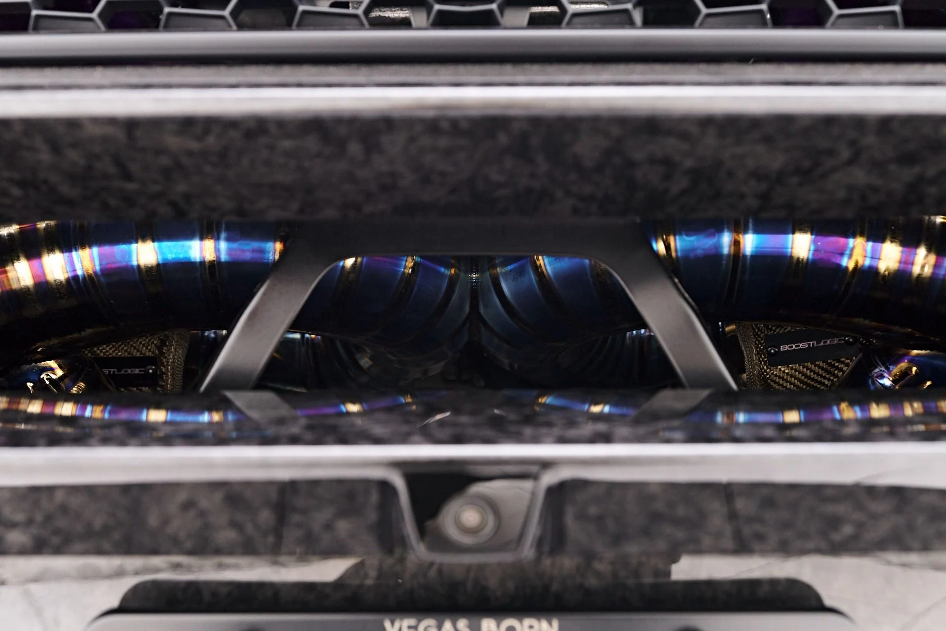 mph037_3242364998_Used_2018_Lamborghini_Huracan_Performante_1761069167_e24cce8ef9