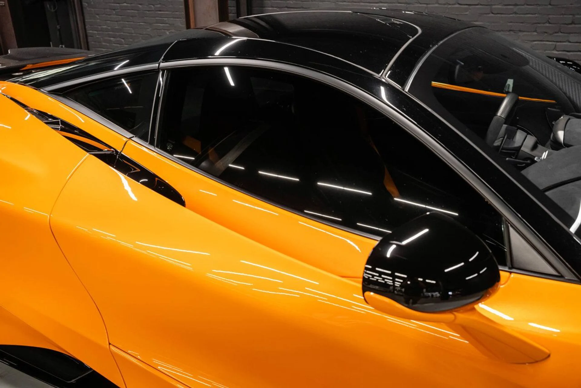 mph037_3244833689_mclaren_765lt_2021_84b2e569c7