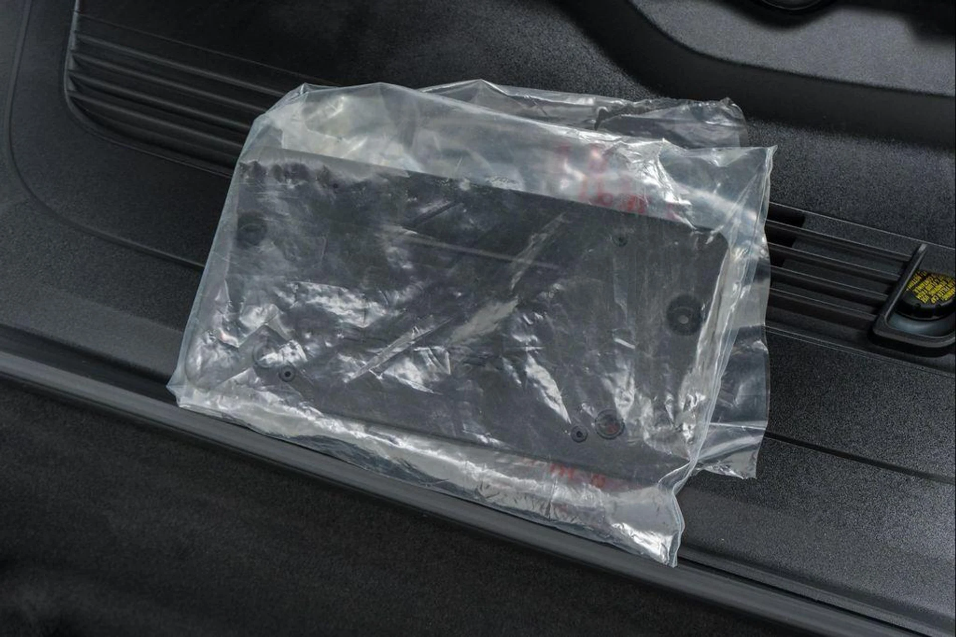 mph037_324488107_9coz6_0_U26_B1vz_Sj_I_Rsq_Mqws_Ik_Y_99de1cf26b