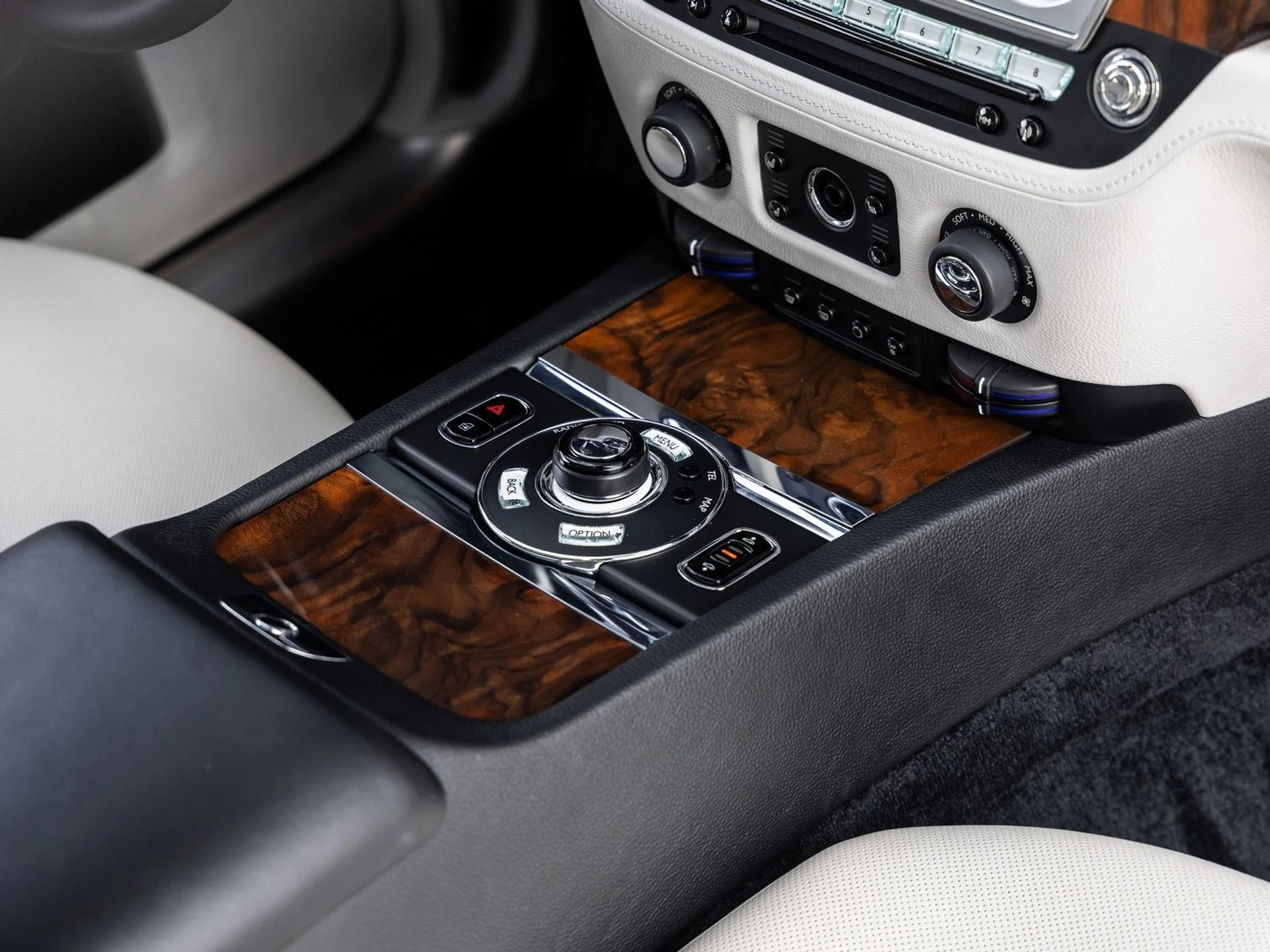 mph037_3244887292_38_b8fc6039a2