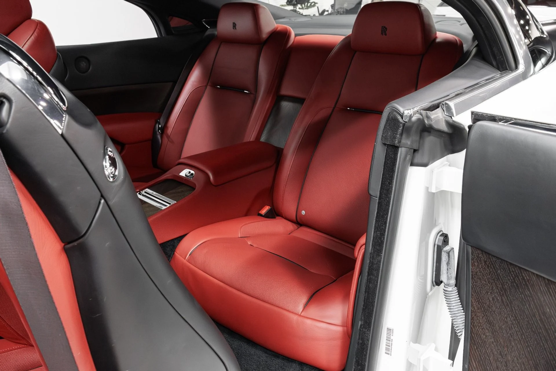 mph037_3246067061_Used_2014_Rolls_Royce_Wraith_1768708128_f0a09c10b5