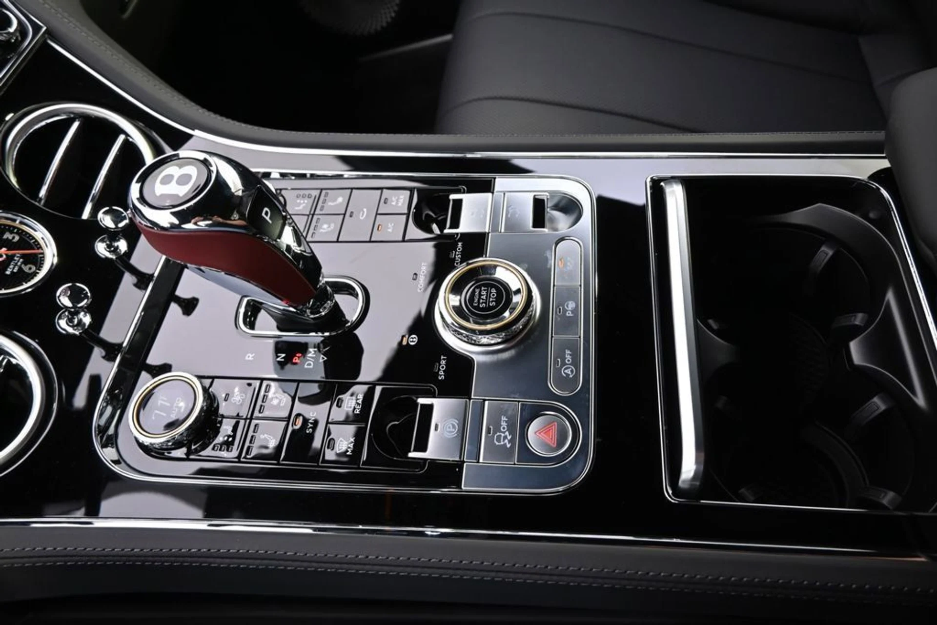 mph037_3252579082_53bb593c80ae45578b477226b31f578f_e74731d273