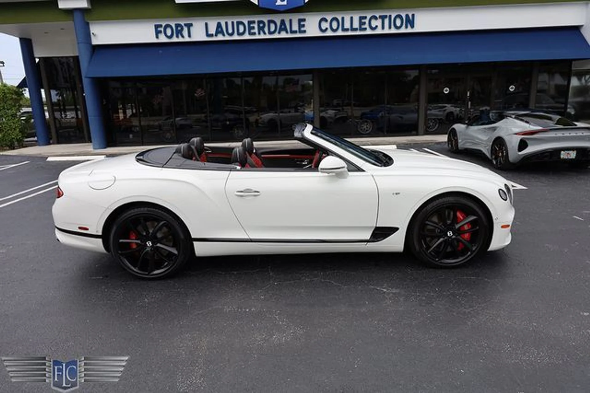 mph037_3253505301_used_2022_bentley_continental_gtcv8mullinerconvertible_6305_22861831_42_640_45c9dcfc2a