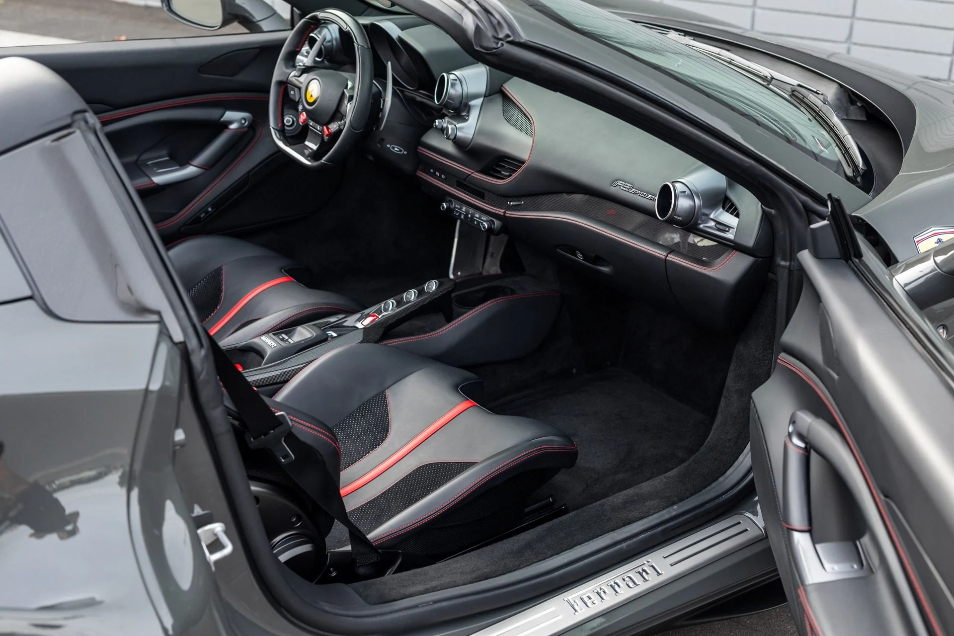 mph037_3254921513_Used_2021_Ferrari_F8_Spider_1734052248_adde3a6a45