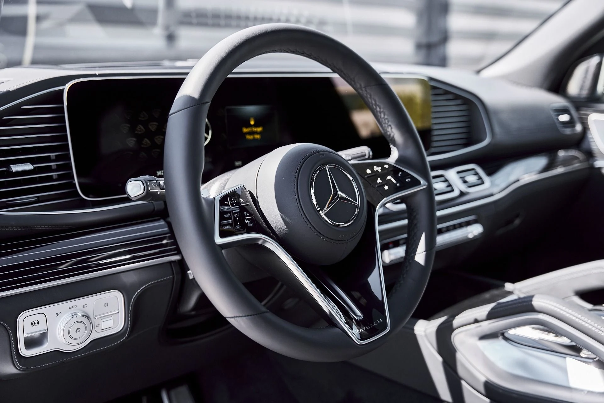 mph037_3254938888_Used_2026_Mercedes_Benz_GLS_Maybach_GLS_600_1776125306_e8c8ea8292