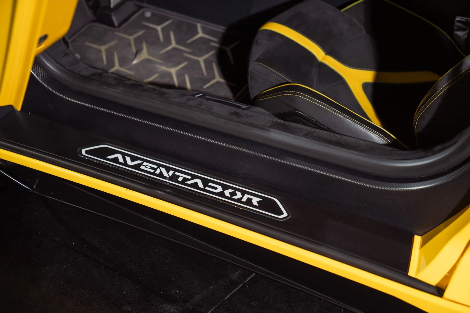 mph037_3270053210_Used_2016_Lamborghini_Aventador_LP_750_4_SV_Full_Carbon_Interior_with_Carbon_Seats_1792521135_309244ef6a