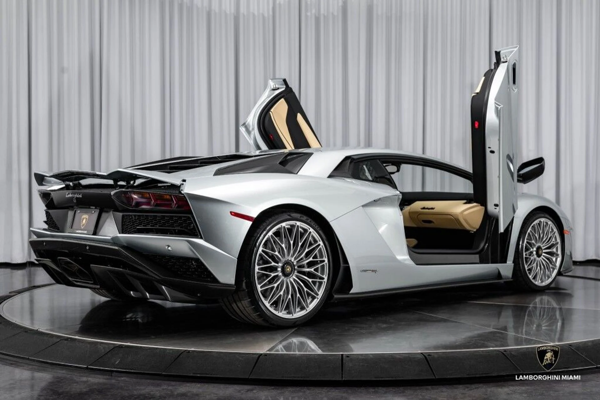 mph037_3272302468_3f9439fce4cf79a70c98ec91e8350c96_246645297a