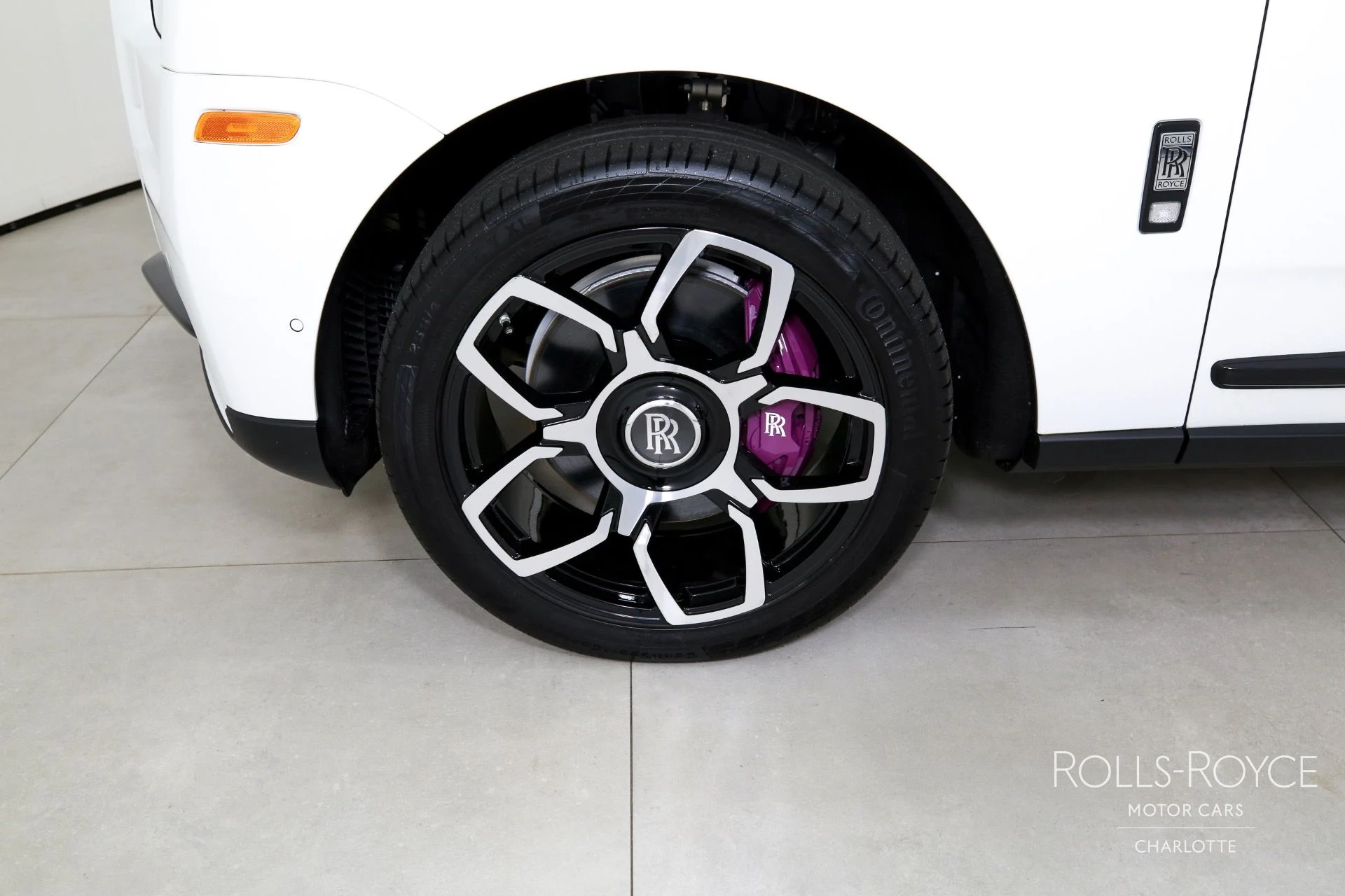 mph037_3274283493_Used_2024_Rolls_Royce_Cullinan_1750949955_f55bceb83c