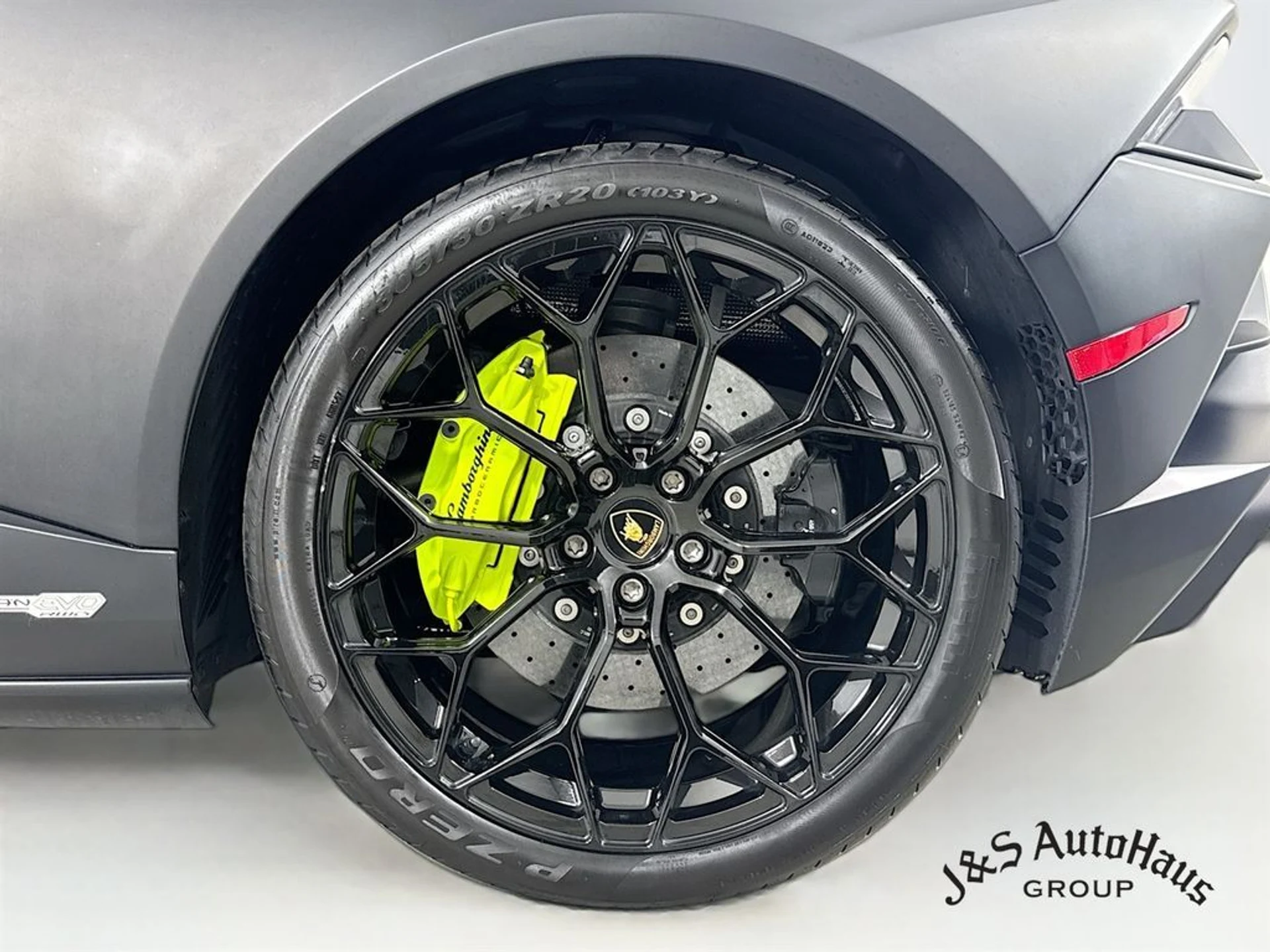 mph037_3274793643_k0917469dr2k3esfgugsgp90rznh_e8e806315e