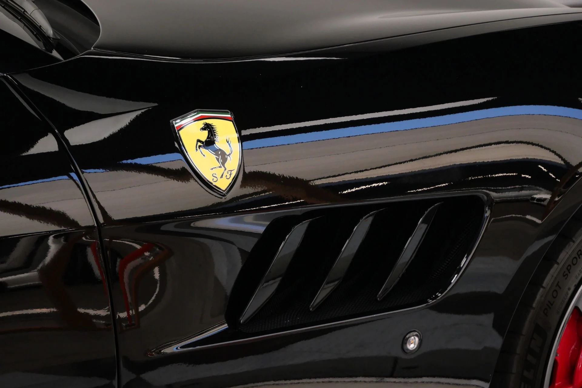mph037_3275935379_Used_2019_Ferrari_GTC_4_Lusso_T_Leather_and_Alcantara_Interior_Heated_and_Ventilated_Seats_1786464886_2ee64289c5