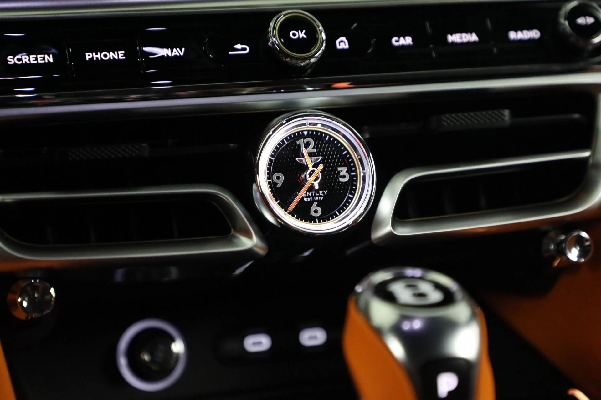 mph037_328615605_New_2025_Bentley_Flying_Spur_Speed_a5015482e8