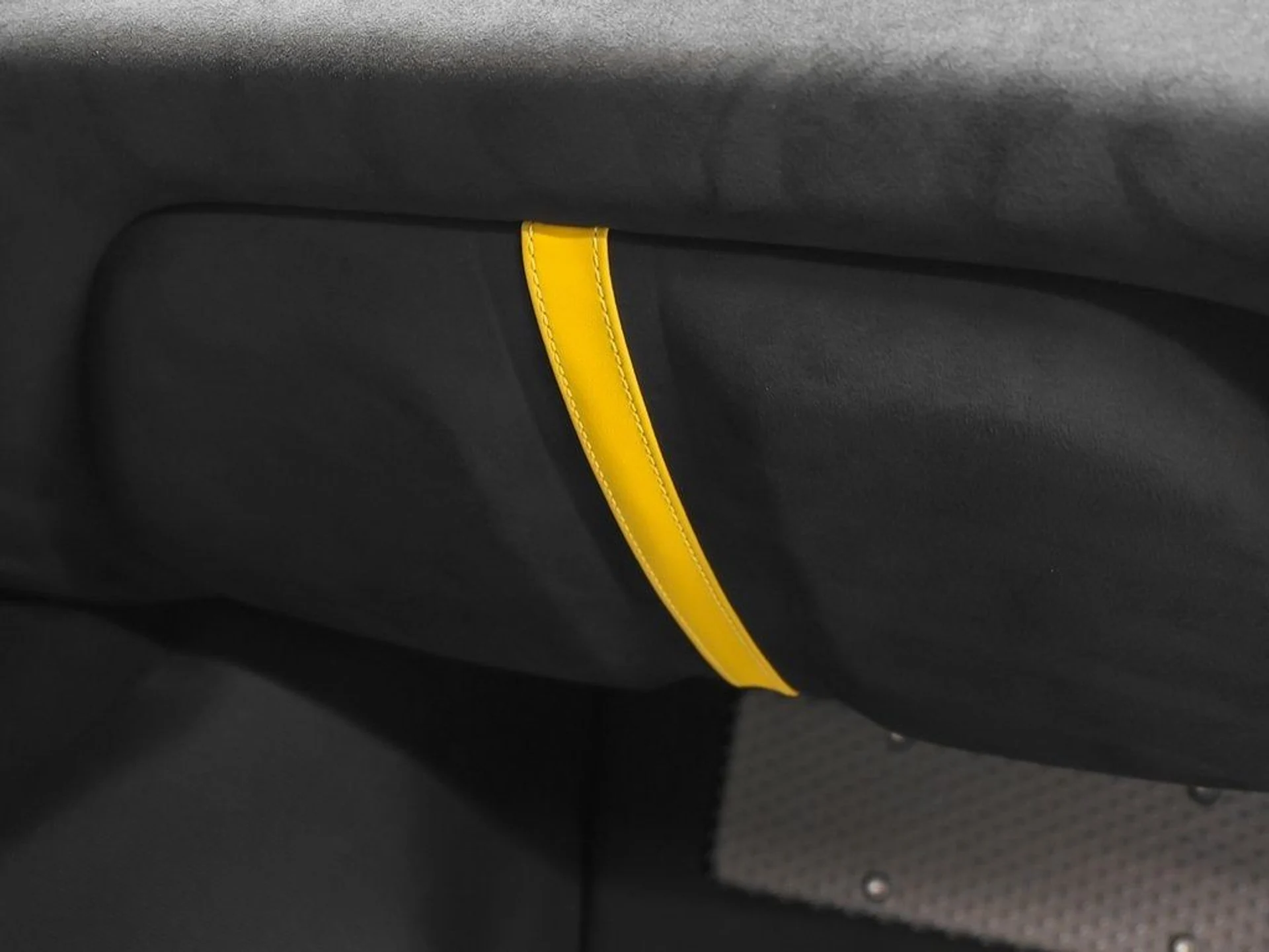 mph037_3300581842_38_19278b2b23