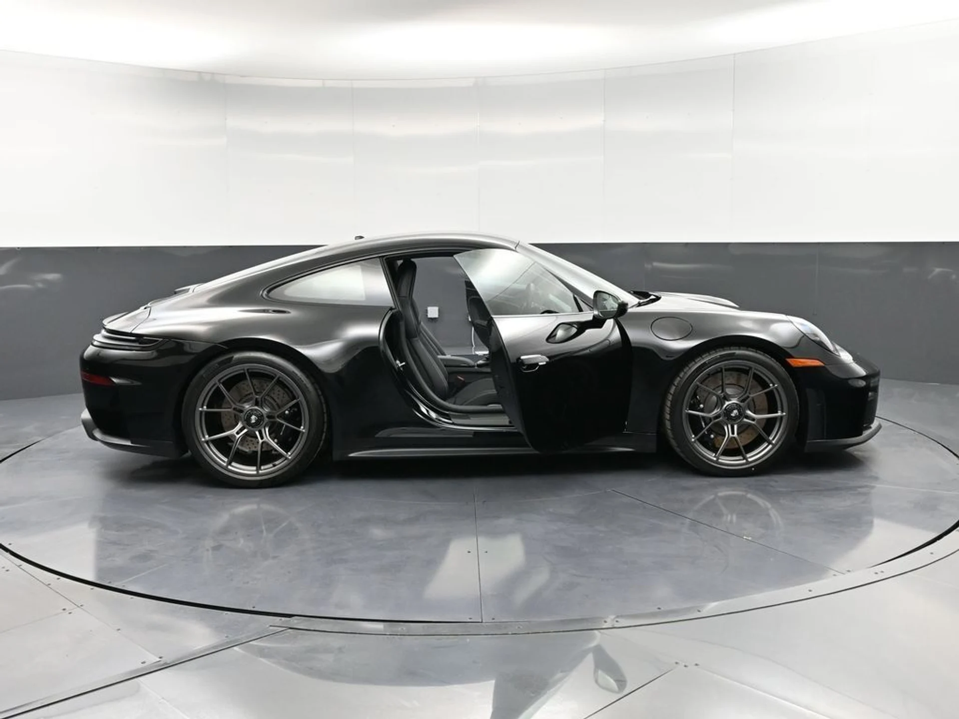 mph037_331068318_image_37_4f5061180f