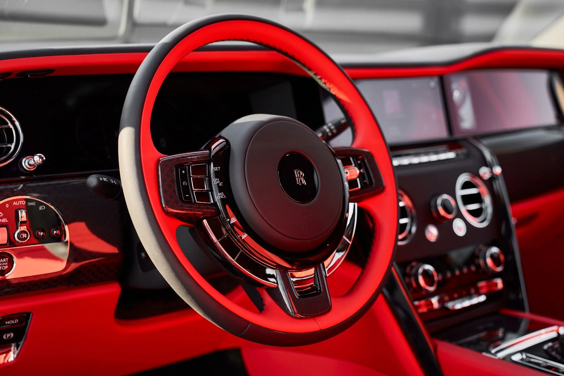 mph037_331115610_Used_2025_Rolls_Royce_Cullinan_1775588115_a1ebba8dd0