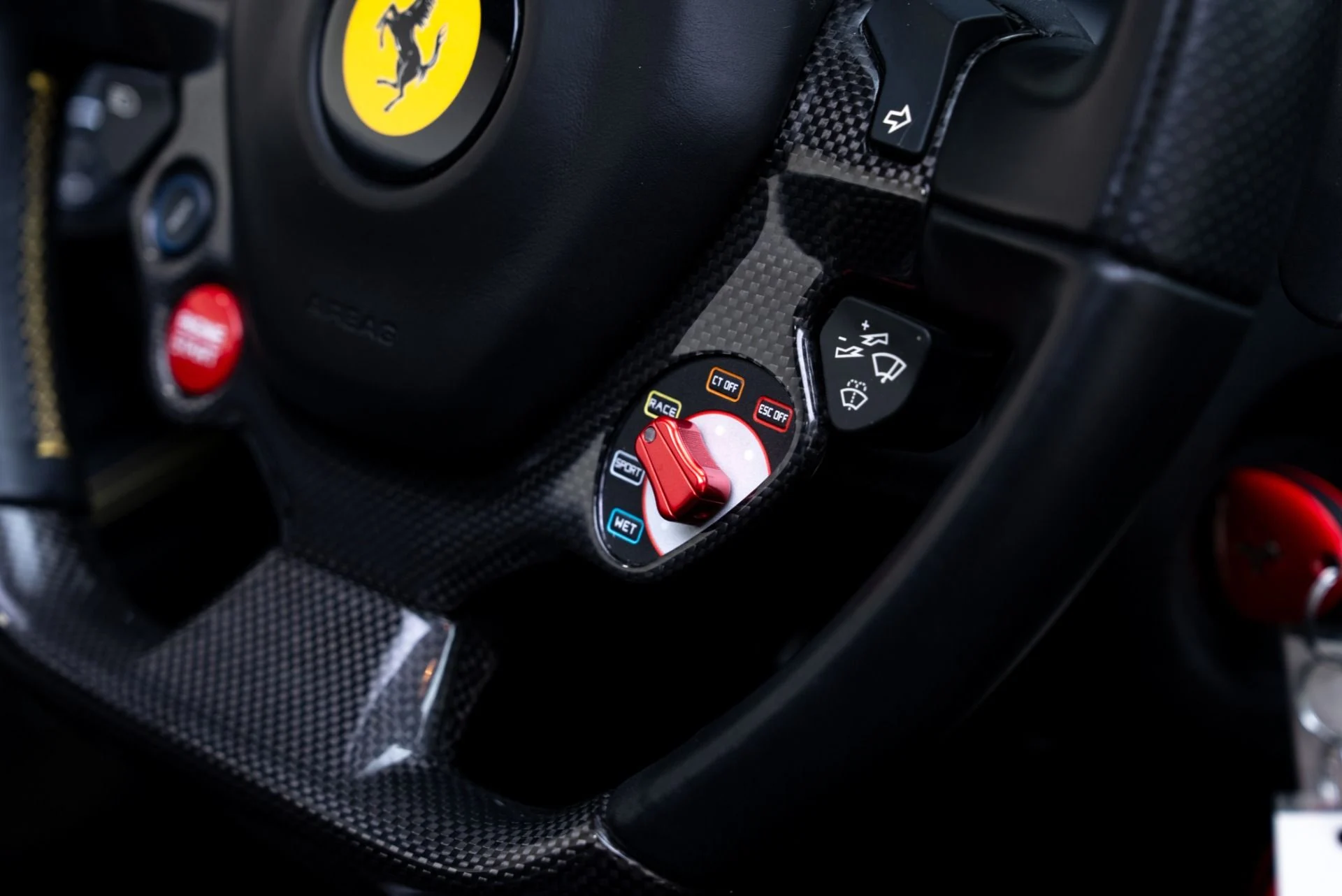 mph037_3312367046_Used_2015_Ferrari_458_Spider_1768509943_68b6935cf6