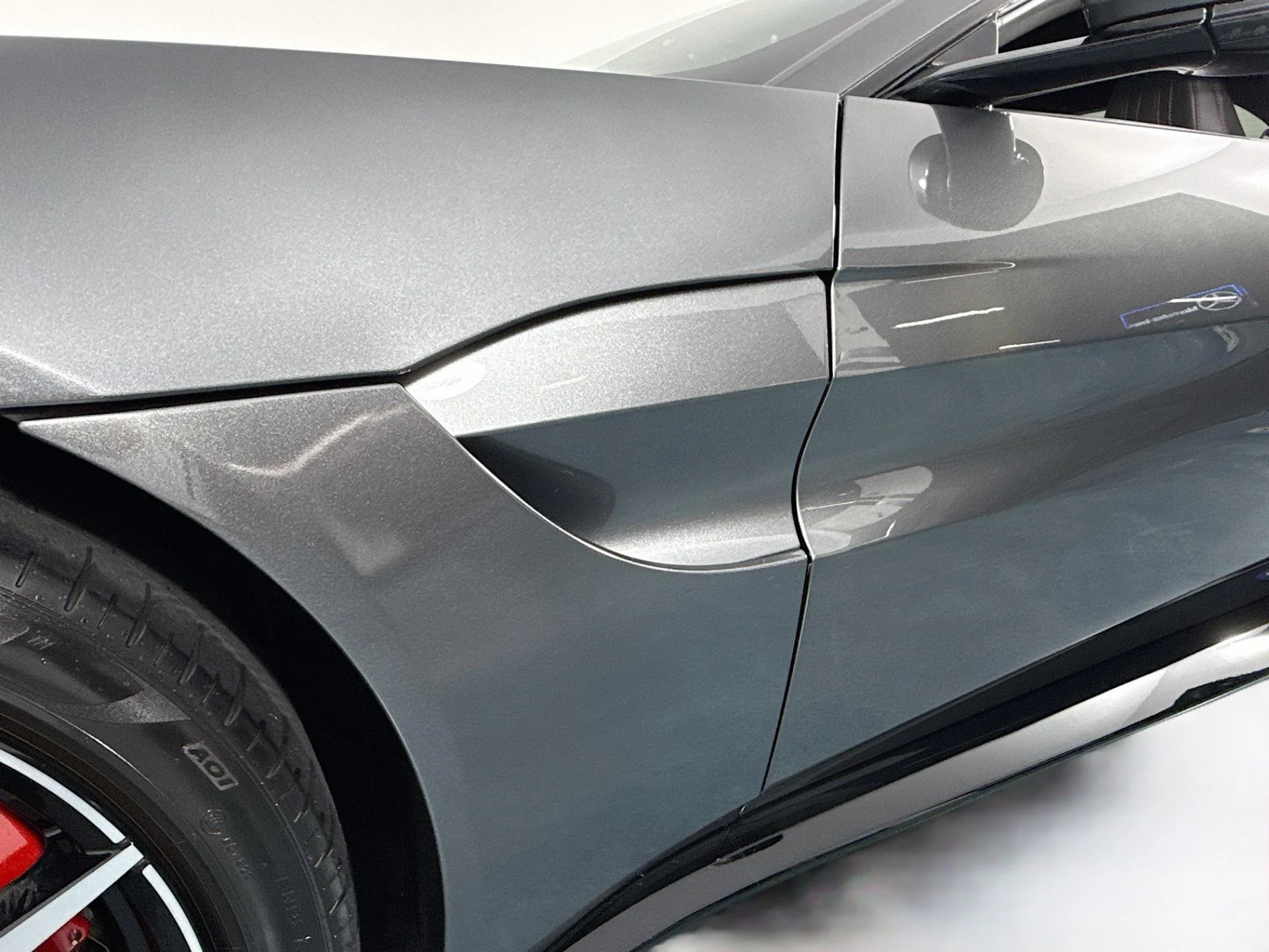 mph037_3335806595_Used_2020_Aston_Martin_Vantage_1784230070_6455d89040