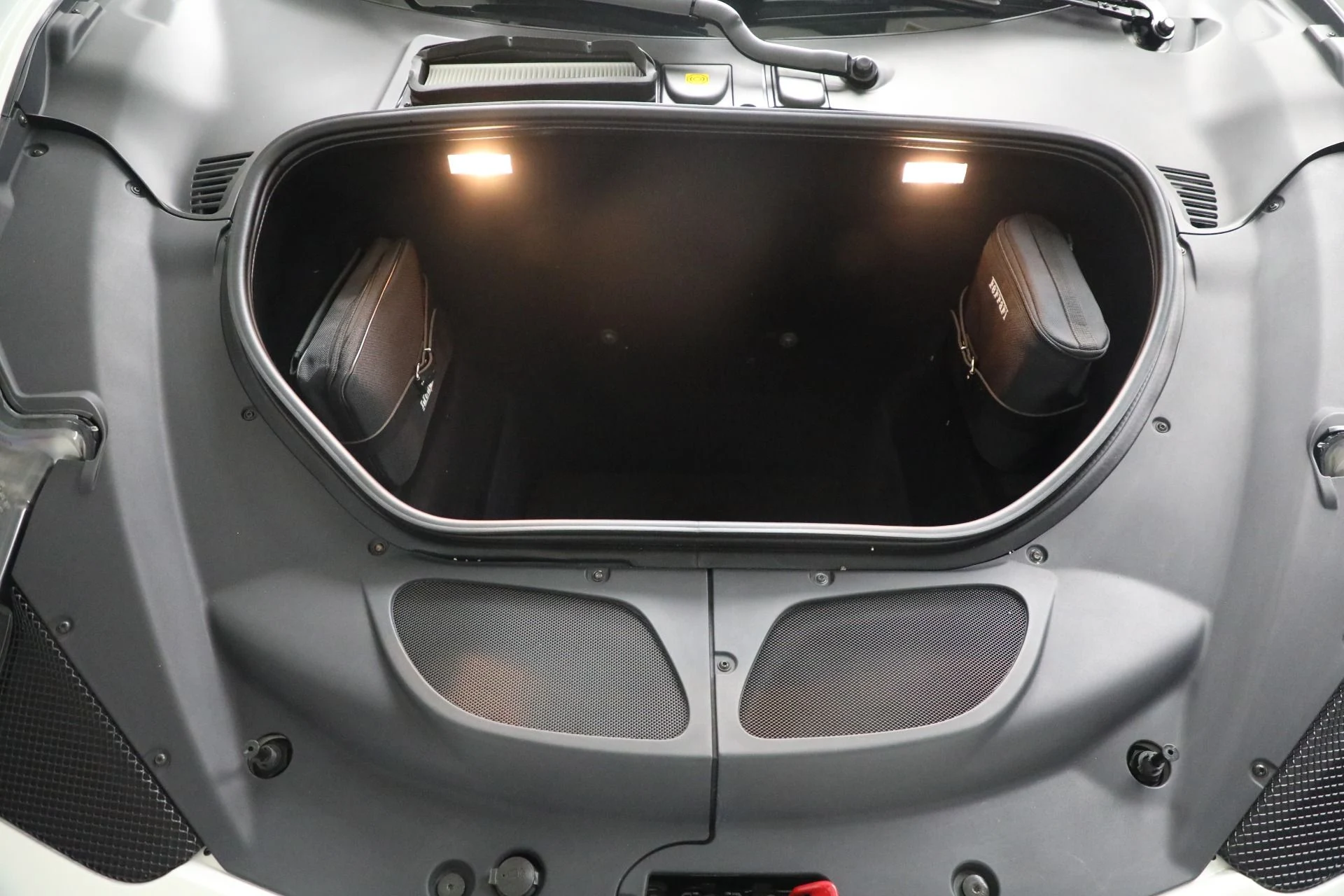 mph037_3340267505_Used_2015_Ferrari_458_Speciale_1738699258_e52ba53170