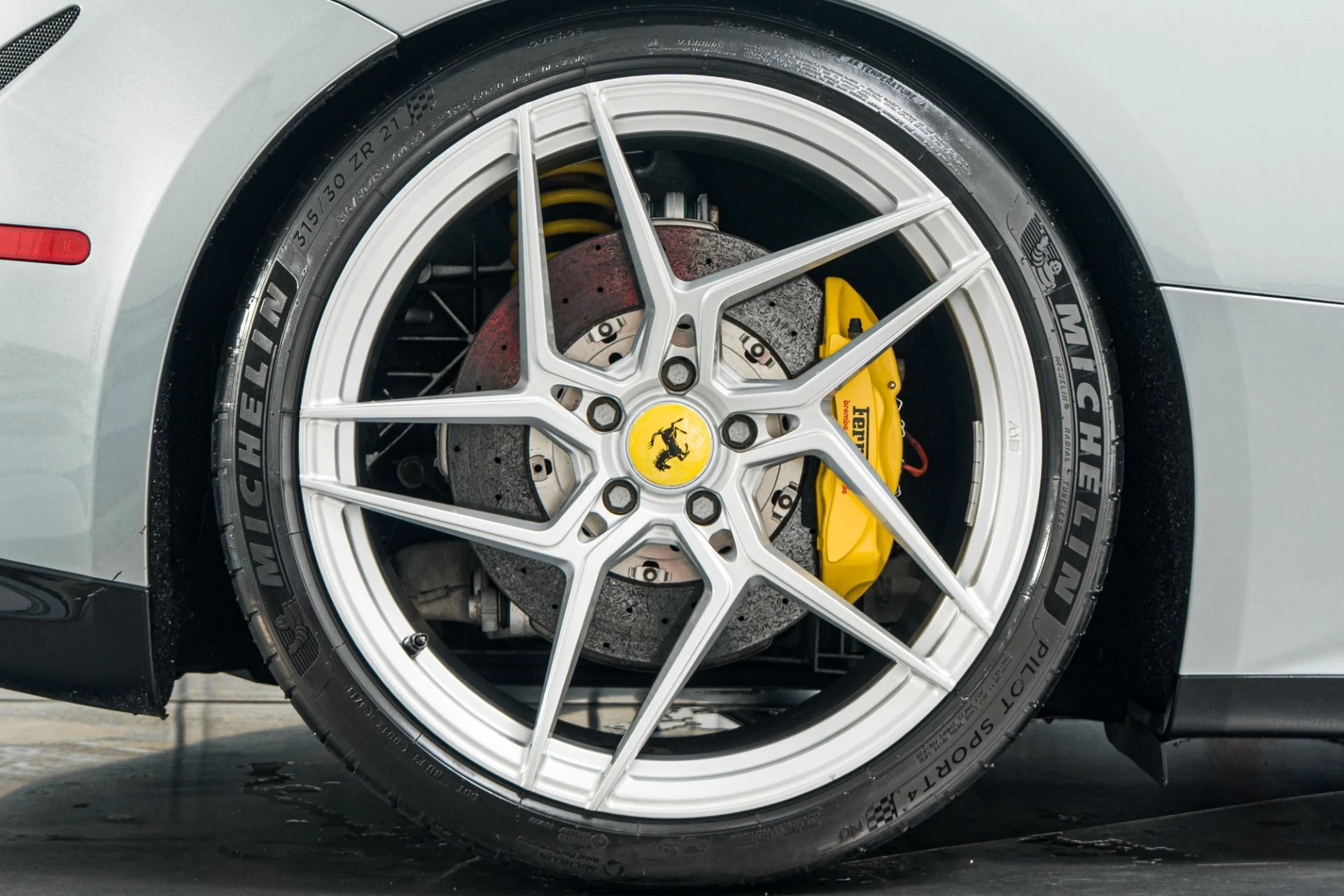 mph037_3340534454_Used_2015_Ferrari_FF_V12_650_Horsepower_Heated_Seats_All_Wheel_Drive_1770304966_0346d2d6c0