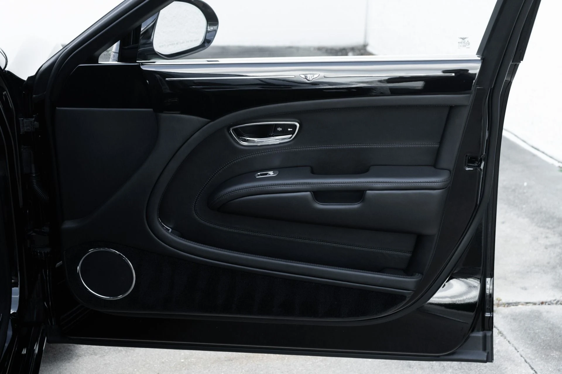 mph037_3345330291_Used_2015_Bentley_Mulsanne_1763677193_fec316a1ef