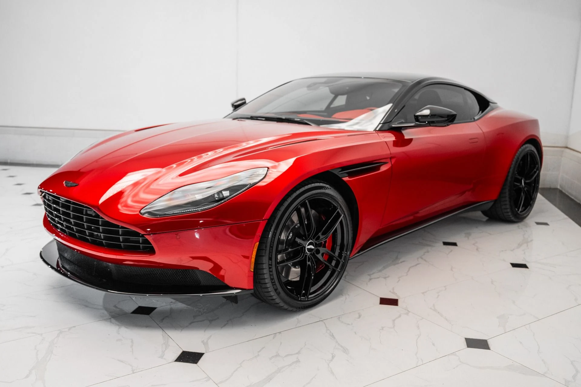 mph037_3352478195_Used_2023_Aston_Martin_DB_11_V8_Coupe_1749739937_bc5ac59b67