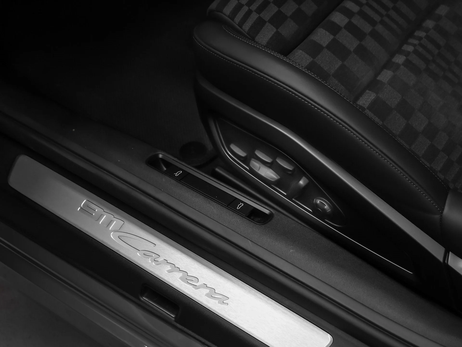 mph037_3353898941_38_2bf054a0d0