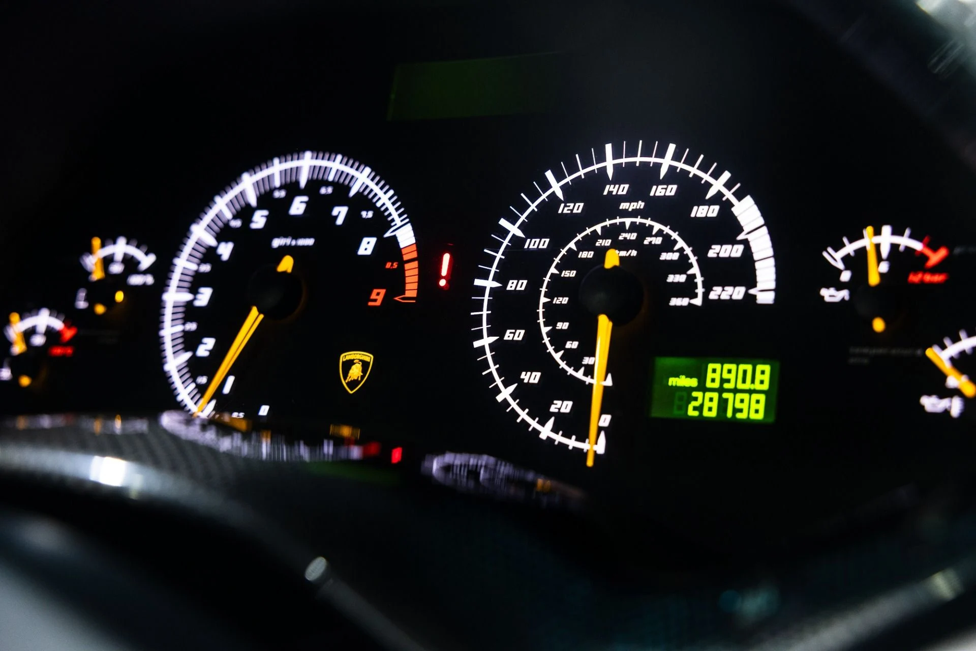 mph037_3361019178_Used_2007_Lamborghini_Murcielago_LP_640_6_SPEED_RWD_CONVERSION_CARBON_CERAMIC_BRAKES_1763246721_01ead015bb