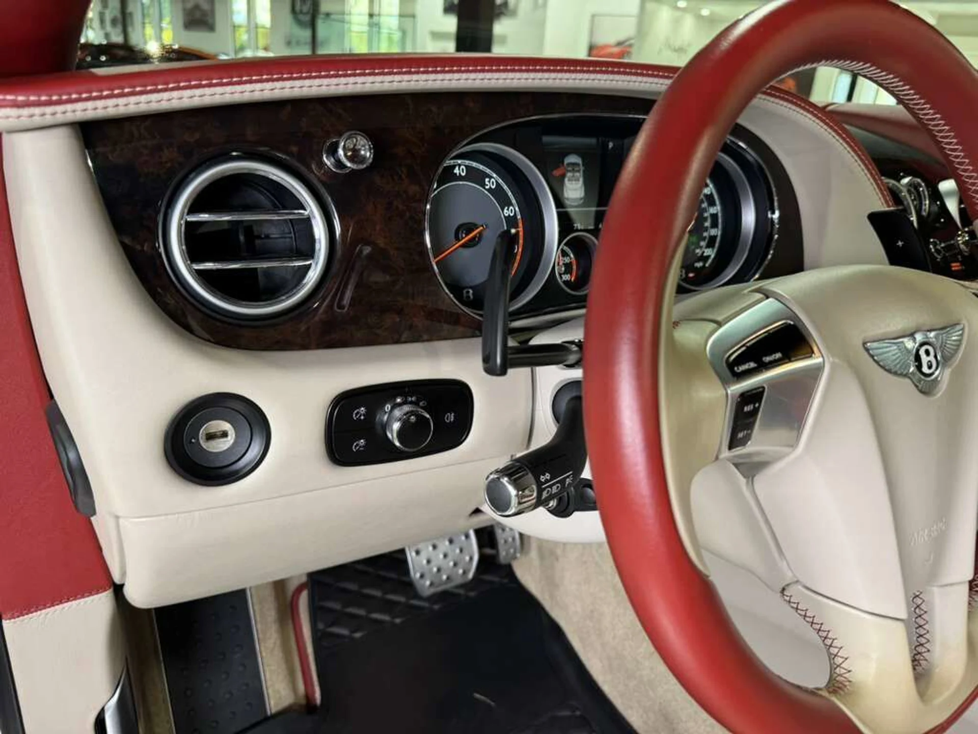 mph037_33715820_c6f40a72ce3e1b151172259491ad612a_46f48d44b6