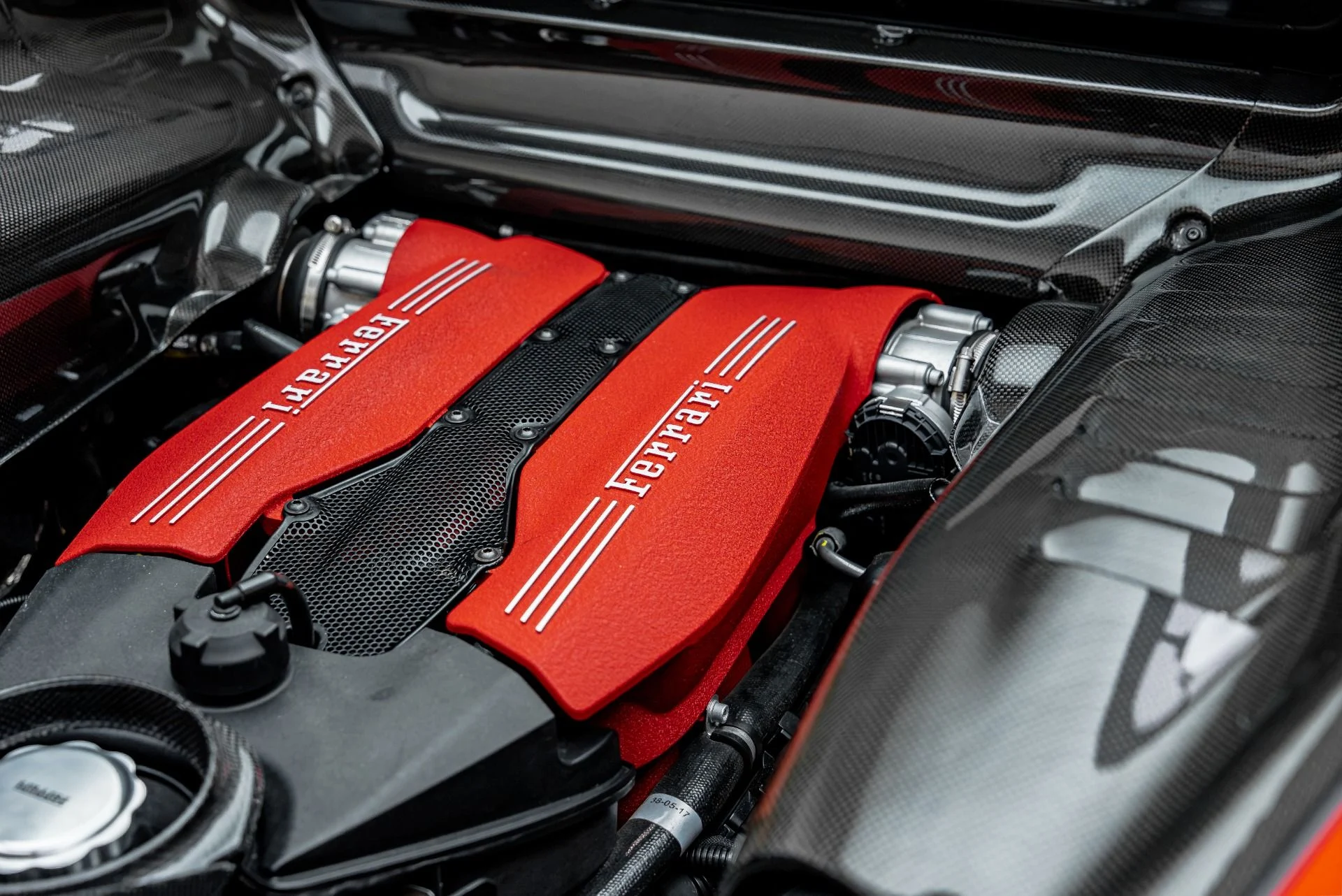 mph037_337935012_Used_2018_Ferrari_488_GTB_1784764963_8831cacece
