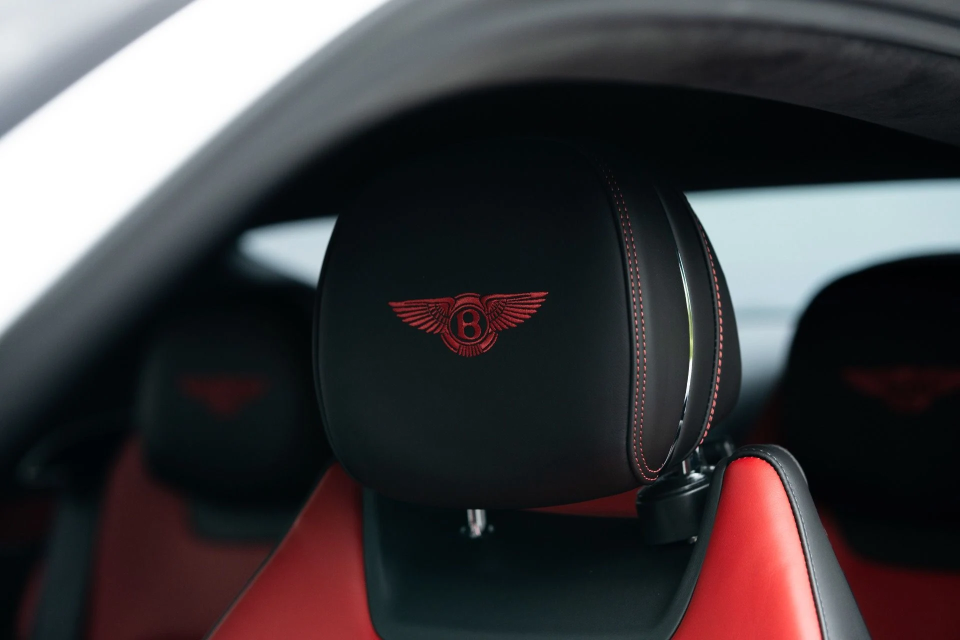 mph037_339080027_Used_2022_Bentley_Continental_GT_V8_1769101024_aca306e4d2